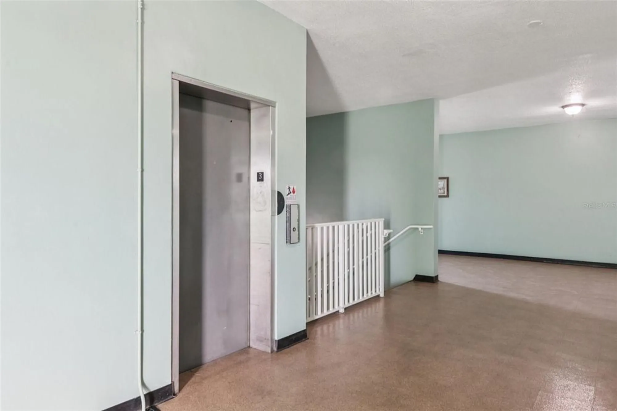 Property Slideshow image 14 of 26 | 2043 denmark st 75, Clearwater, FL, 33763