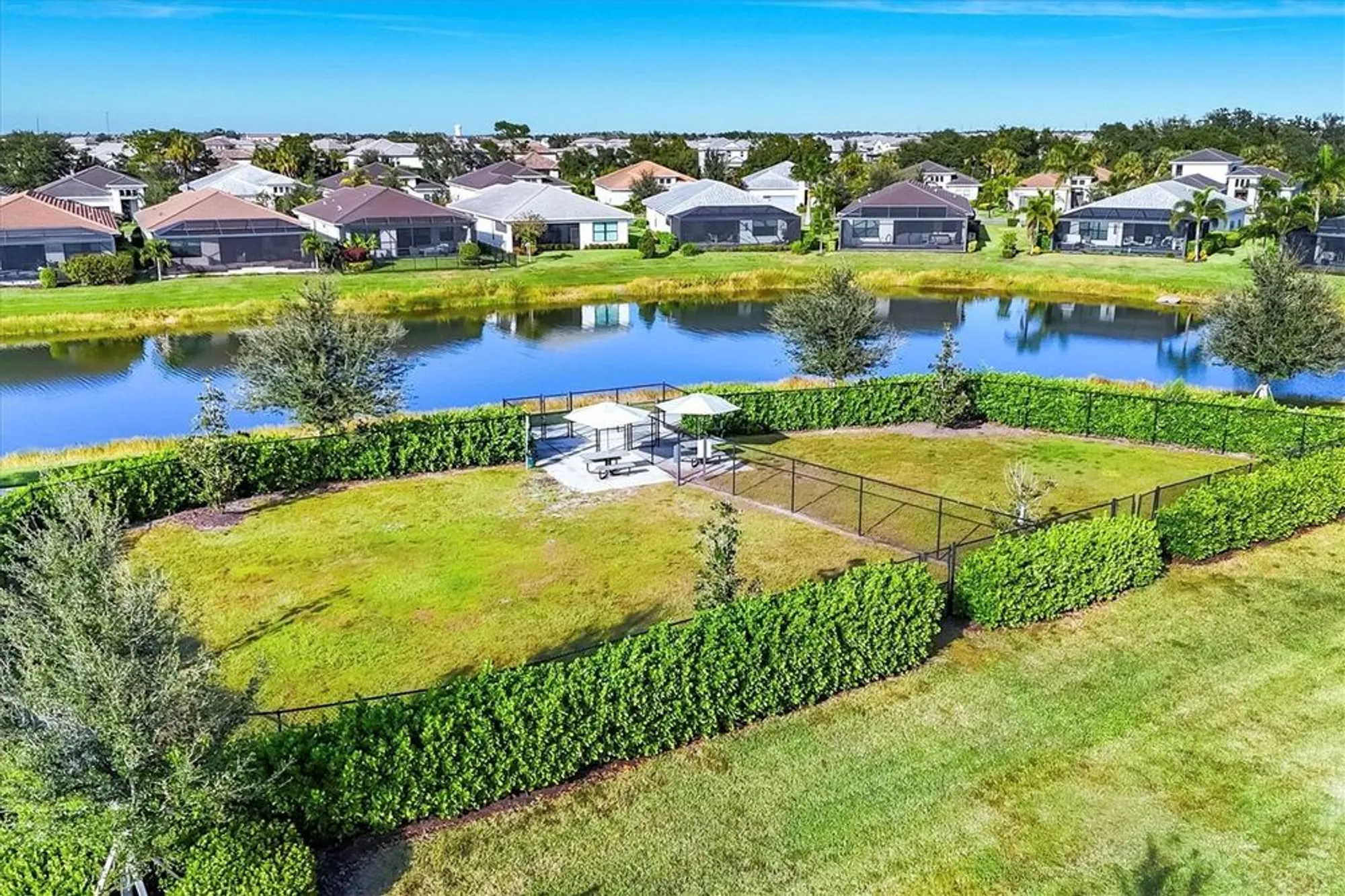 Property Slideshow image 57 of 60 | 4947 surfside cir, Bradenton, FL, 34211