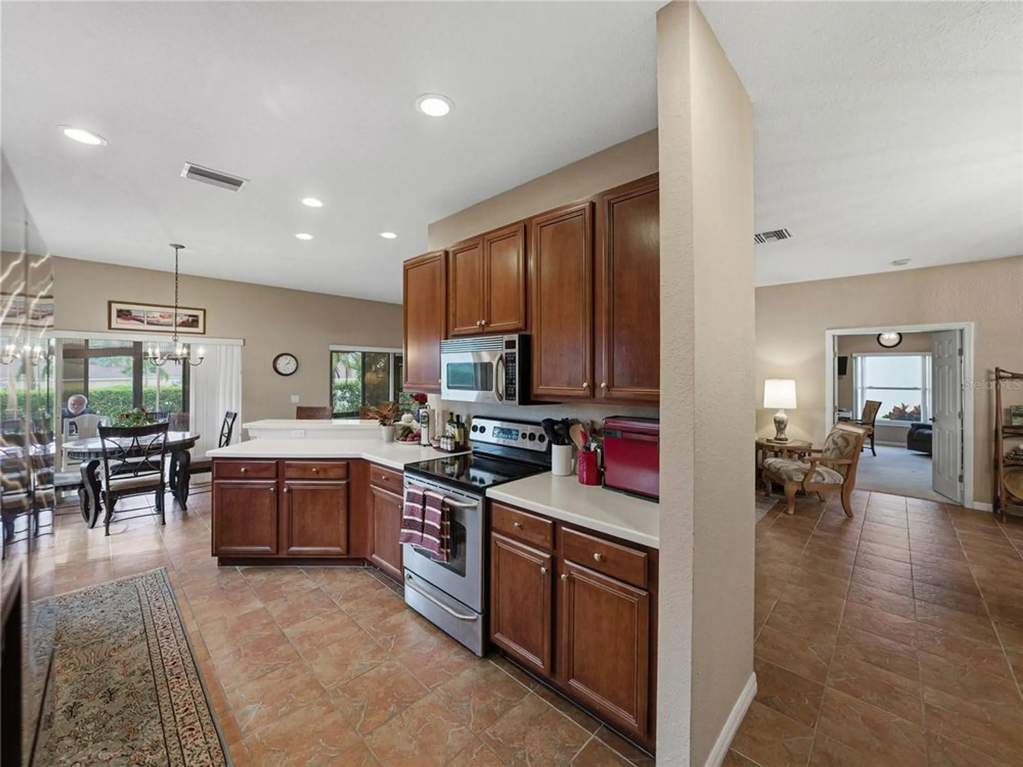 Property Slideshow image 17 of 92 | 4568 turnberry ln, Lake Wales, FL, 33859