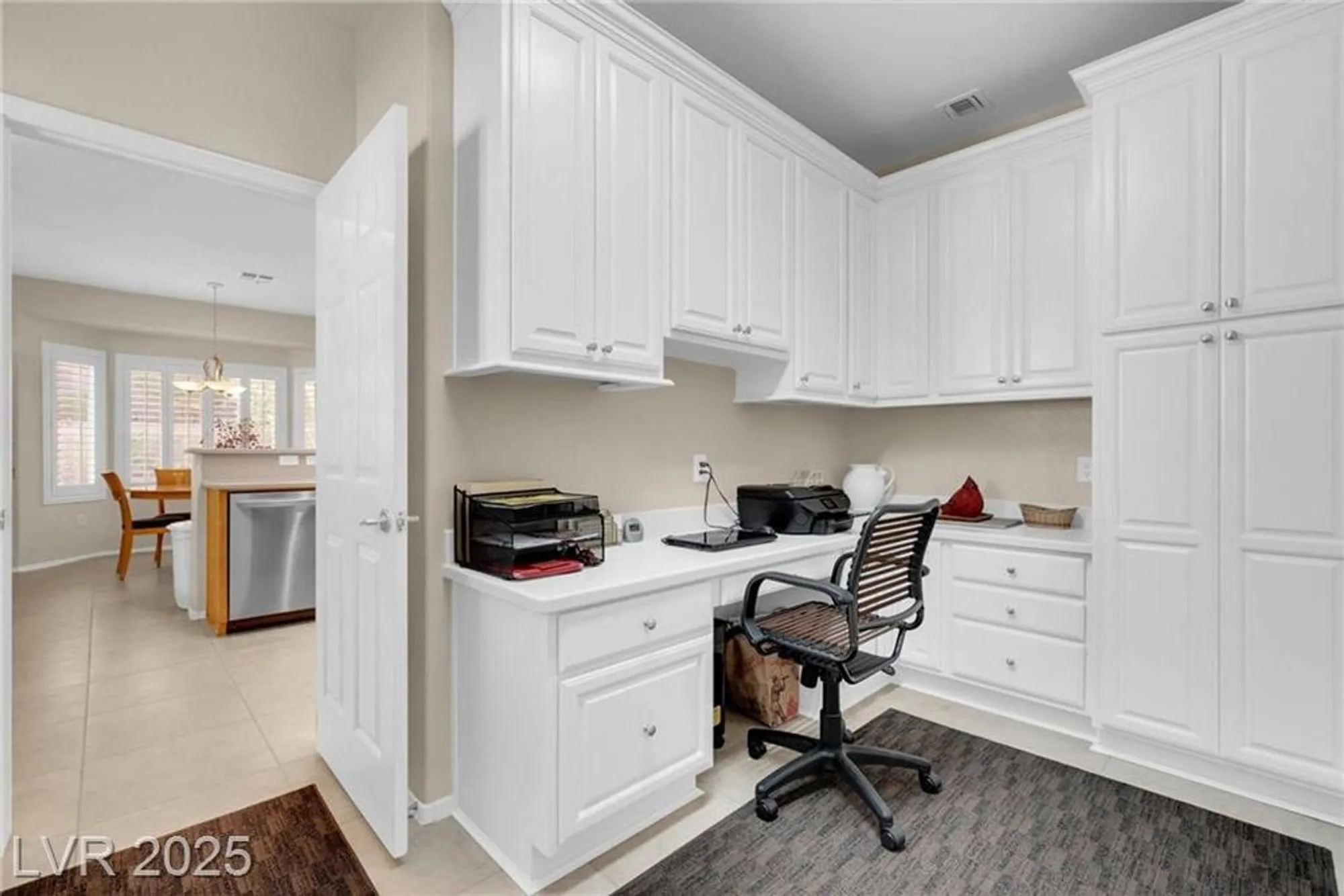 Property Slideshow image 24 of 37 | 1668 sebring hills dr, Henderson, NV, 89052