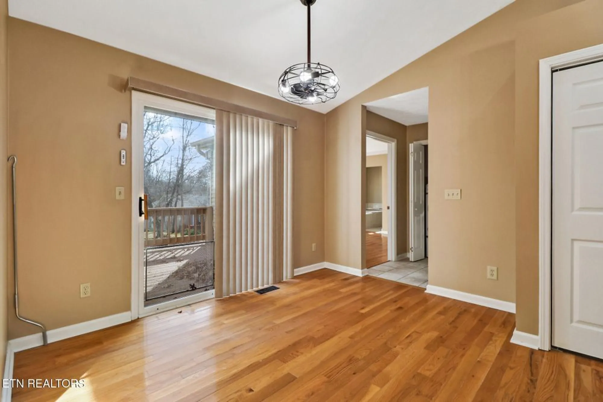 Property Slideshow image 14 of 41 | 125 fairhaven dr, Crossville, TN, 38558