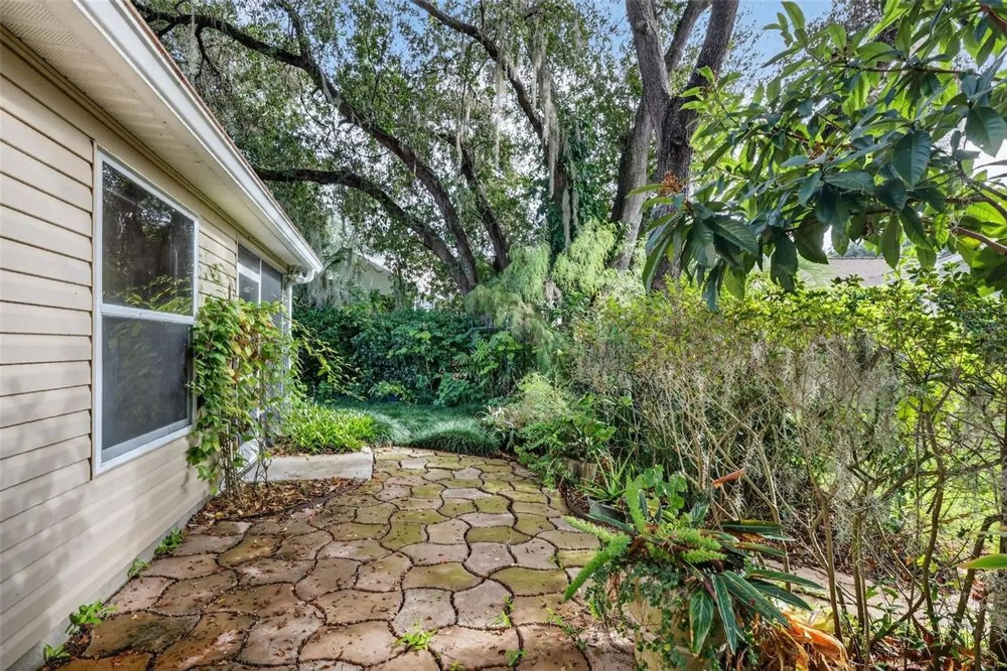 Property Slideshow image 34 of 41 | 17035 se 94th berrien ct, The Villages, FL, 32162