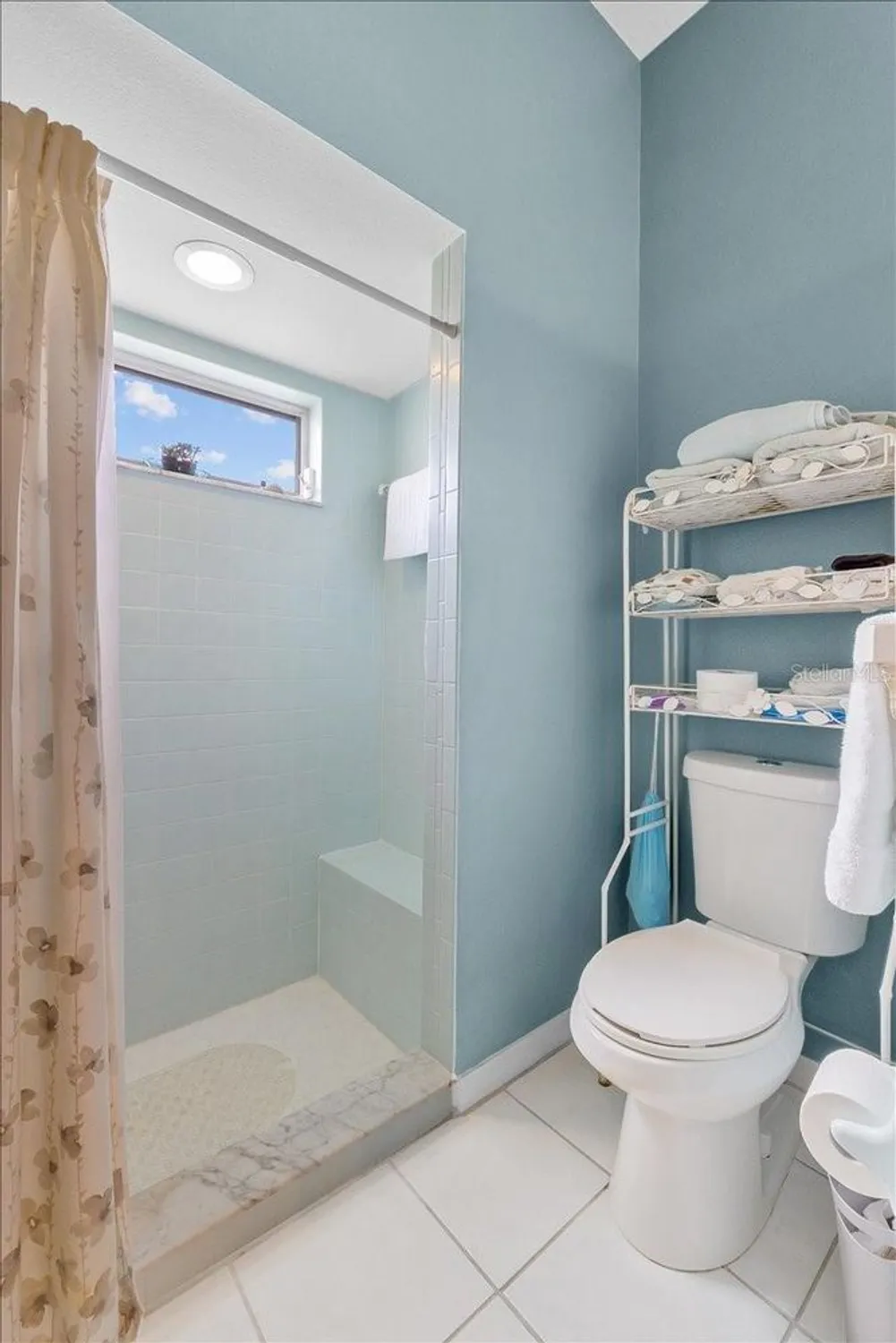 Property Slideshow image 20 of 90 | 6004 sanderling dr, Lakeland, FL, 33809