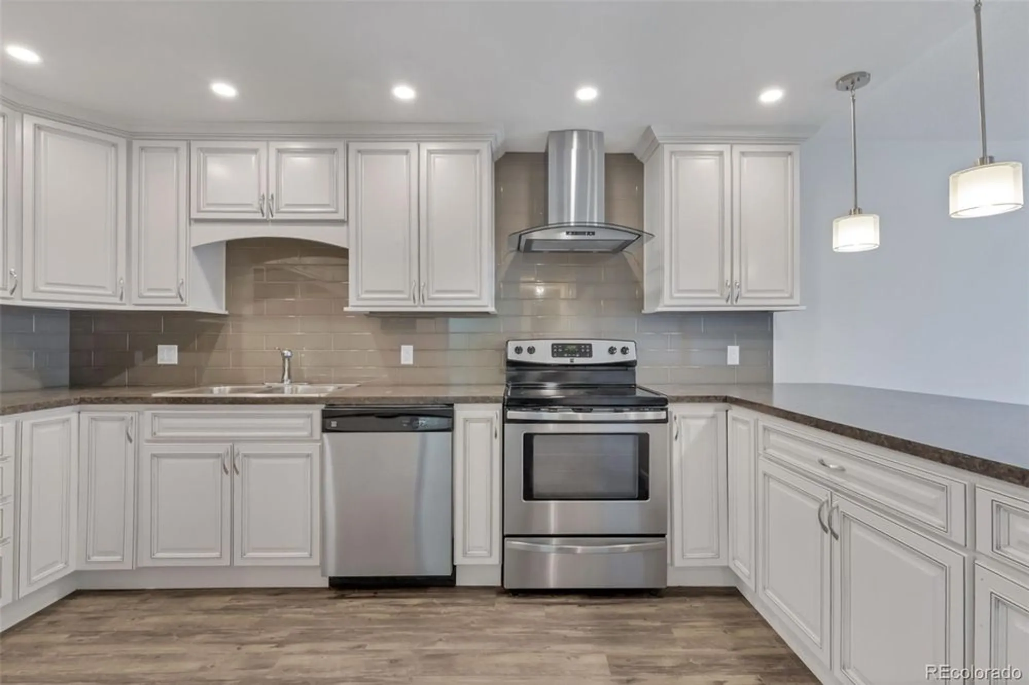 Property Slideshow image 1 of 45 | 14102 e linvale pl apt 403, Aurora, CO, 80014