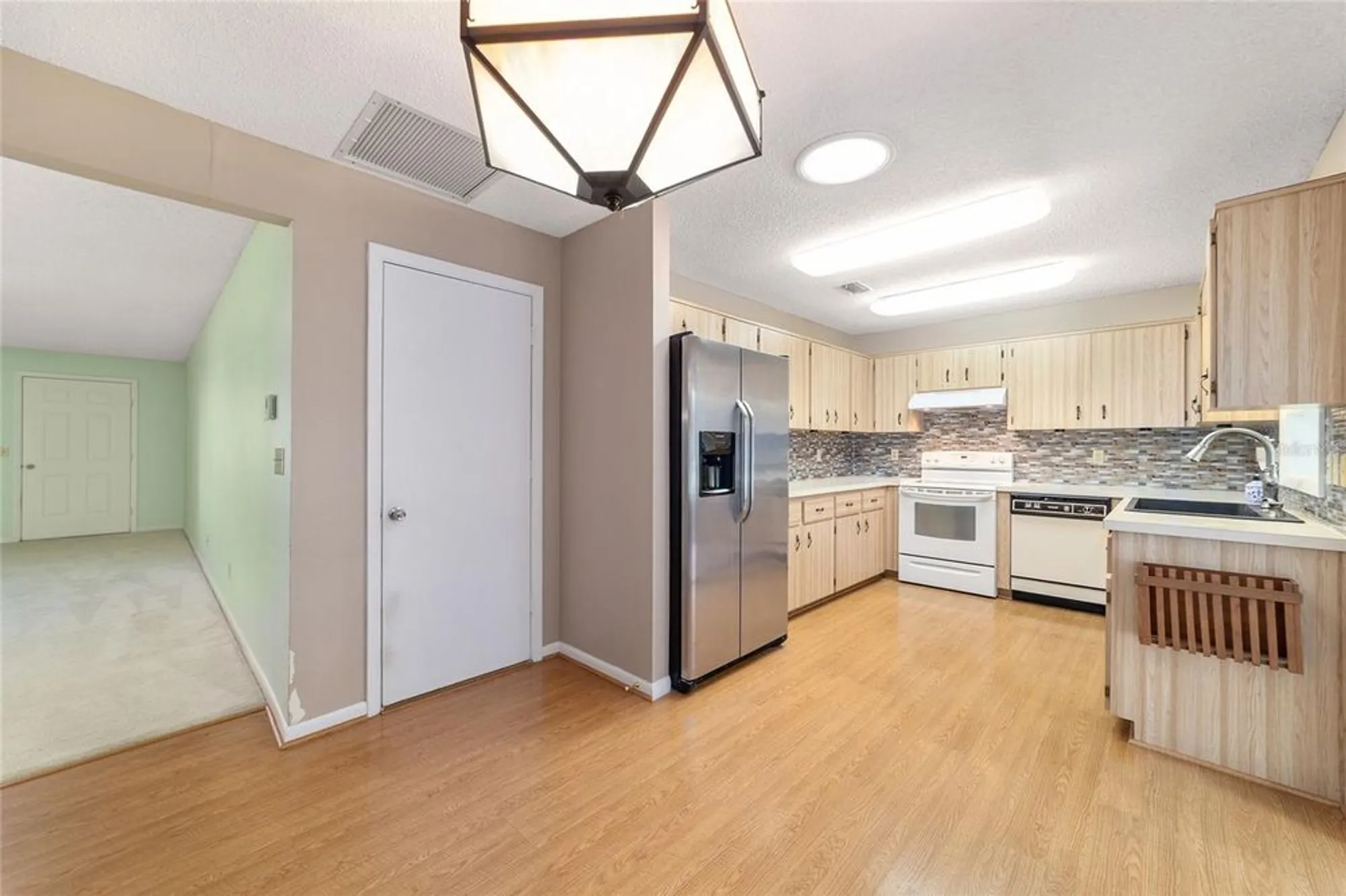 Property Slideshow image 24 of 51 | 8530 sw 90th st c, Ocala, FL, 34481