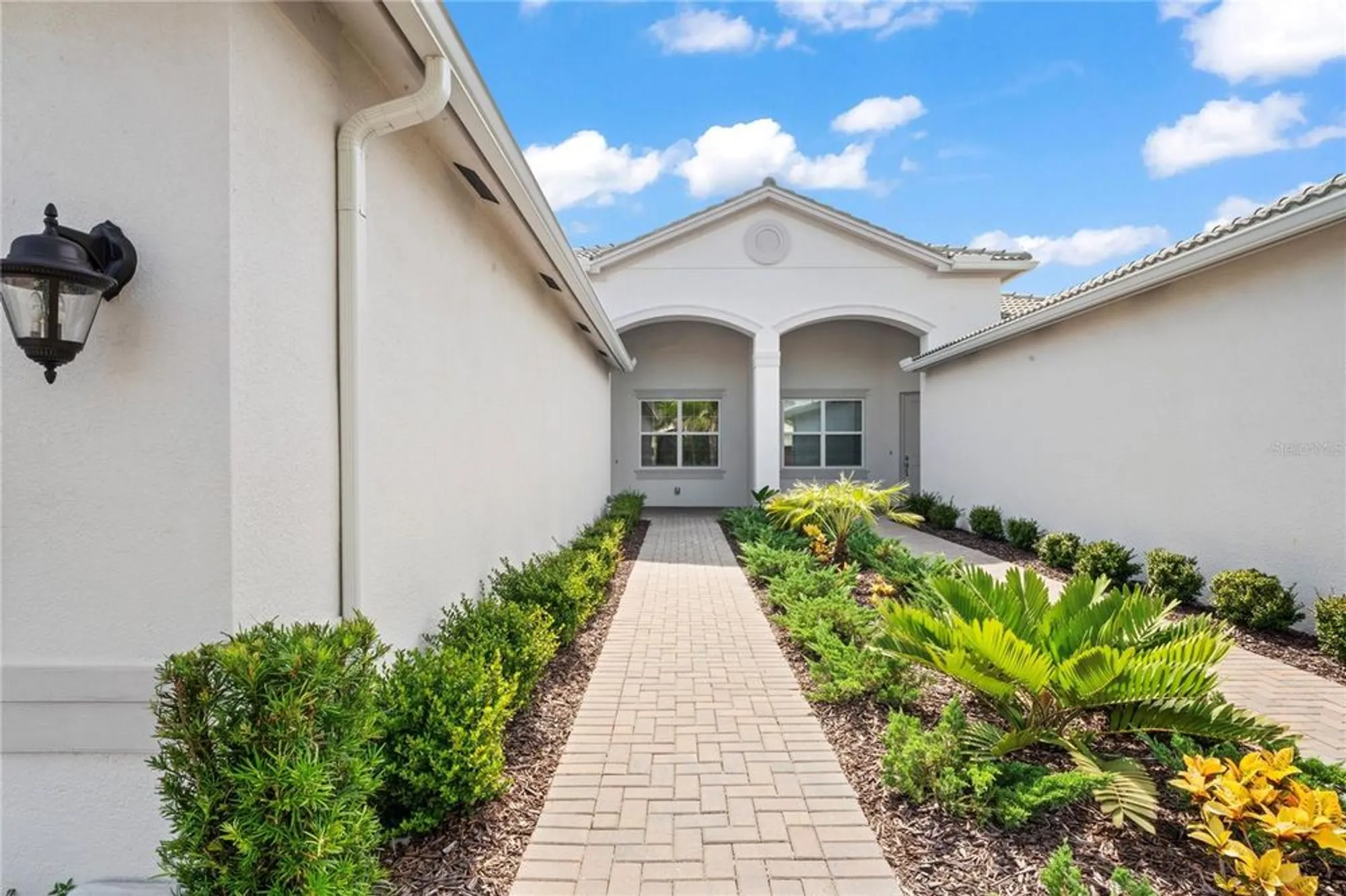 Property Slideshow image 14 of 61 | 4906 avila lakes dr, Wimauma, FL, 33598