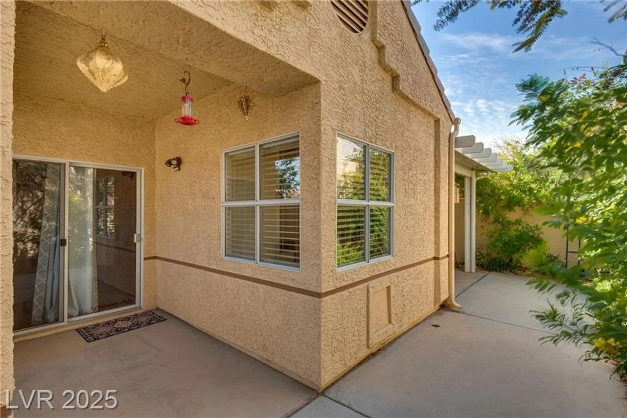 Property Slideshow image 24 of 29 | 421 wonderstone dr, Las Vegas, NV, 89107