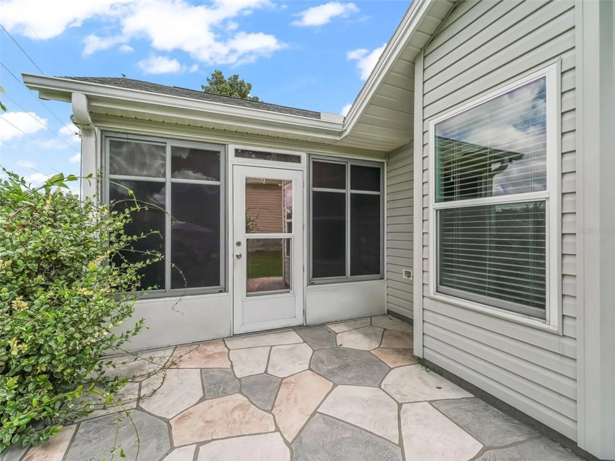 Property Slideshow image 32 of 41 | 17608 se 92nd grantham ter, The Villages, FL, 32162