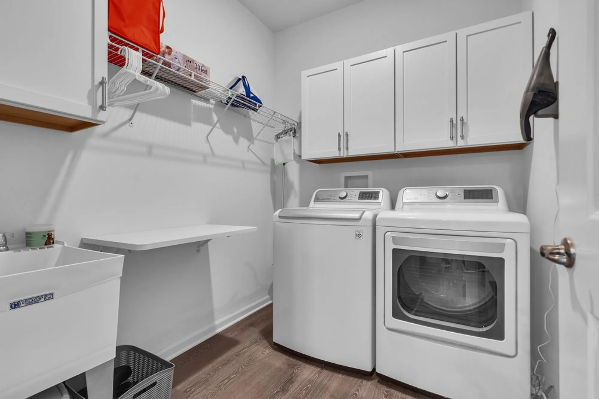 Property Slideshow image 16 of 29 | 1655 windsor rd, Pingree Grove, IL, 60140