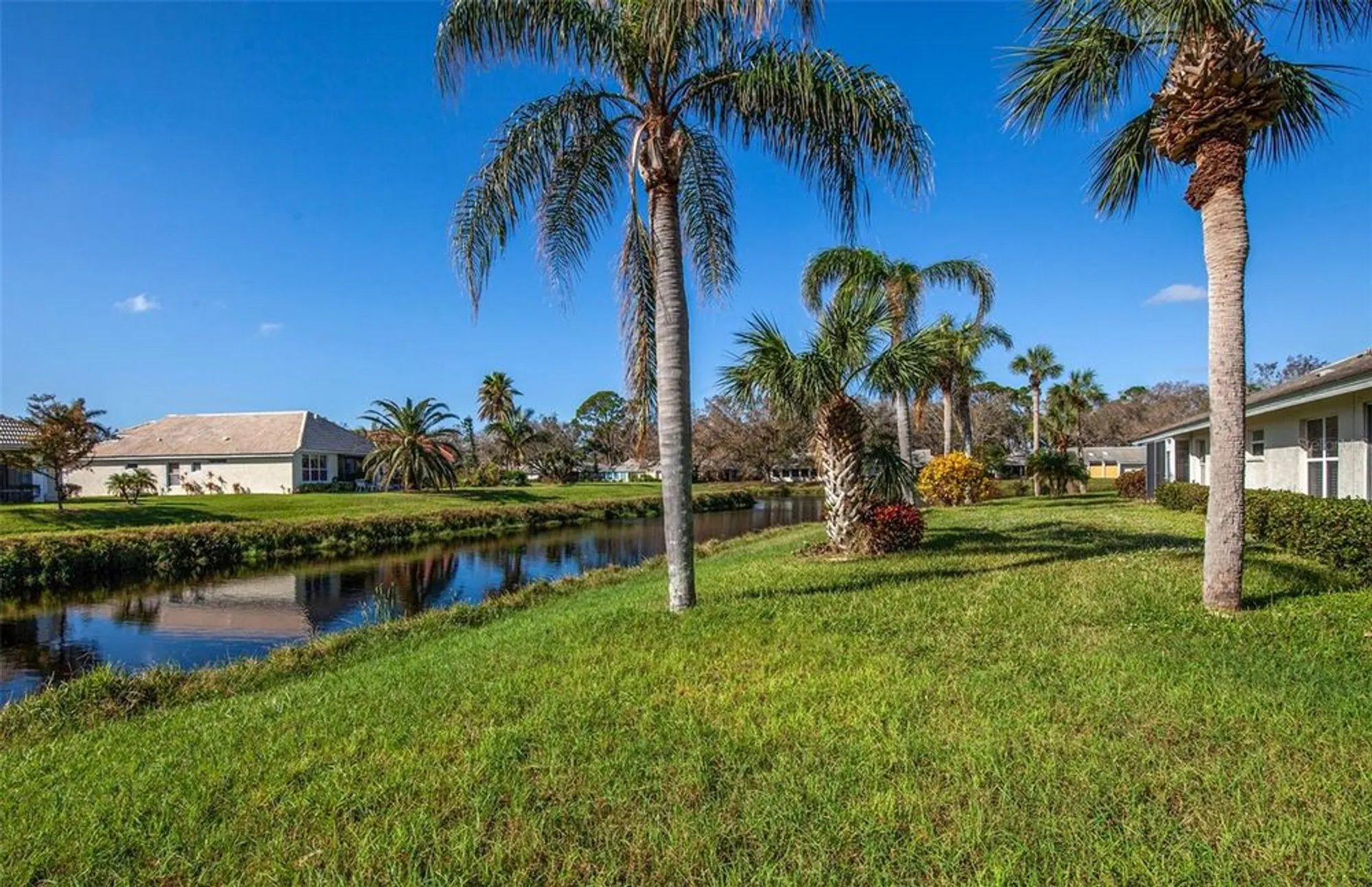 Property Slideshow image 1 of 48 | 172 southampton pl 346, Venice, FL, 34293