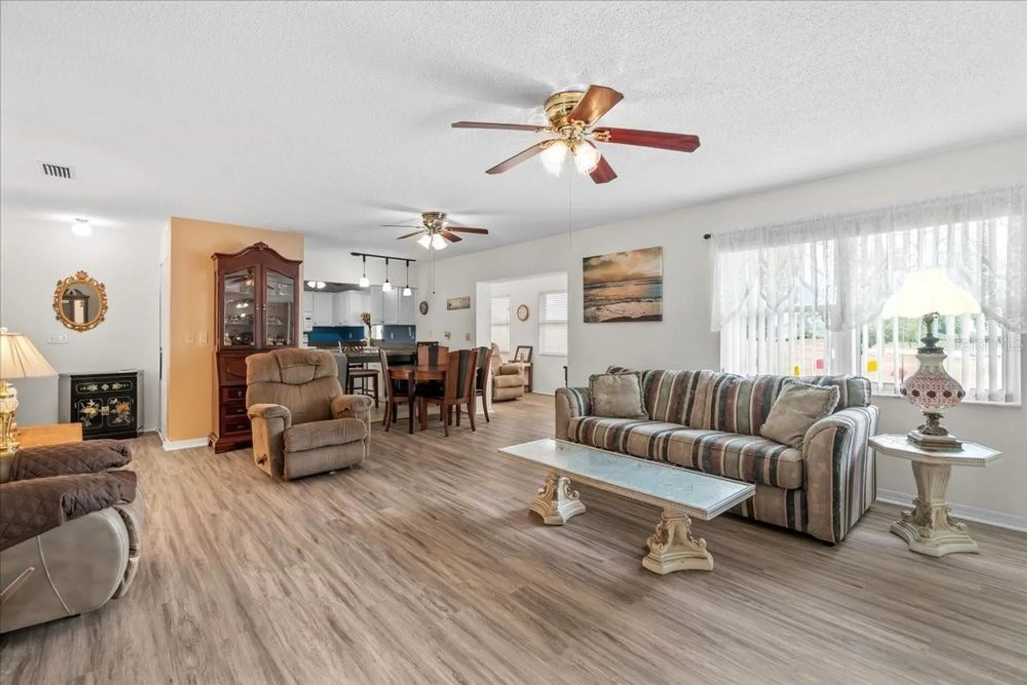 Property Slideshow image 12 of 34 | 2214 highclere cir # 6, Sun City Center, FL, 33573