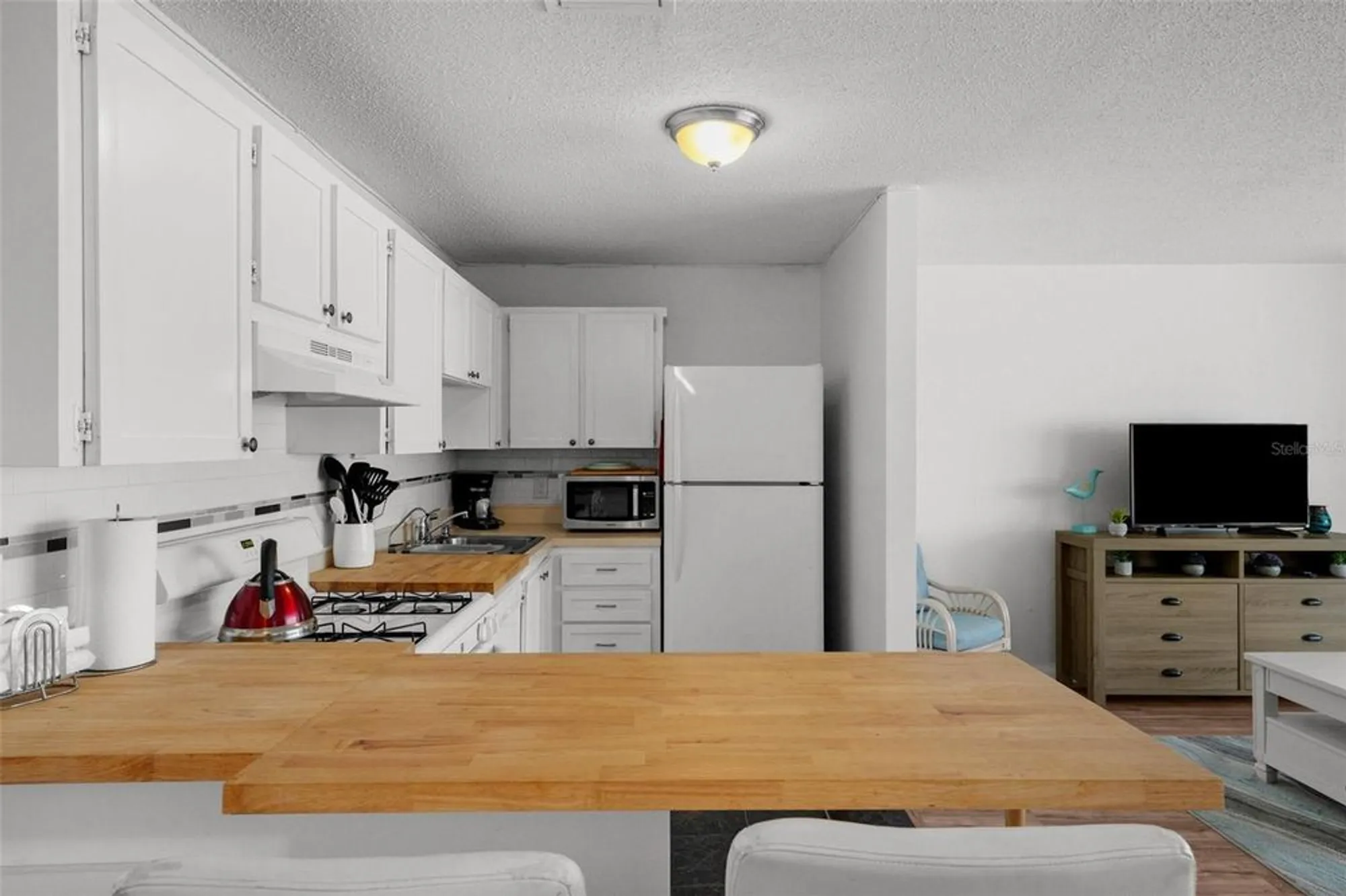 Property Slideshow image 5 of 44 | 5623 80th st n unit 506, Saint Petersburg, FL, 33709