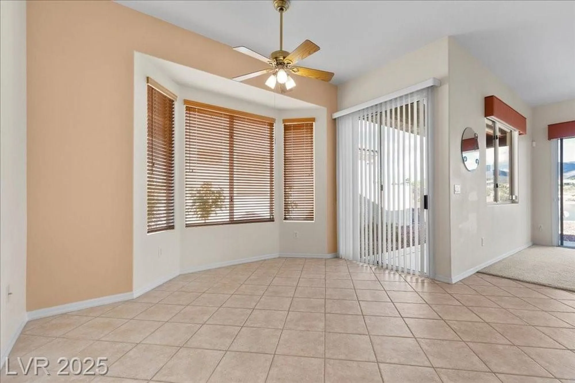 Property Slideshow image 21 of 45 | 2725 olivia heights ave, Henderson, NV, 89052