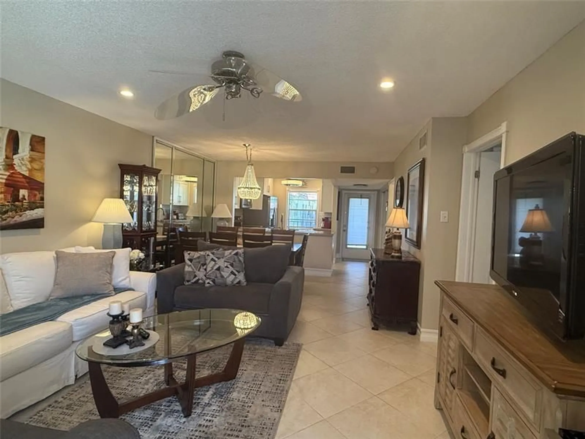 Property Slideshow image 3 of 18 | 32 abbey ln apt 207, Delray Beach, FL, 33446