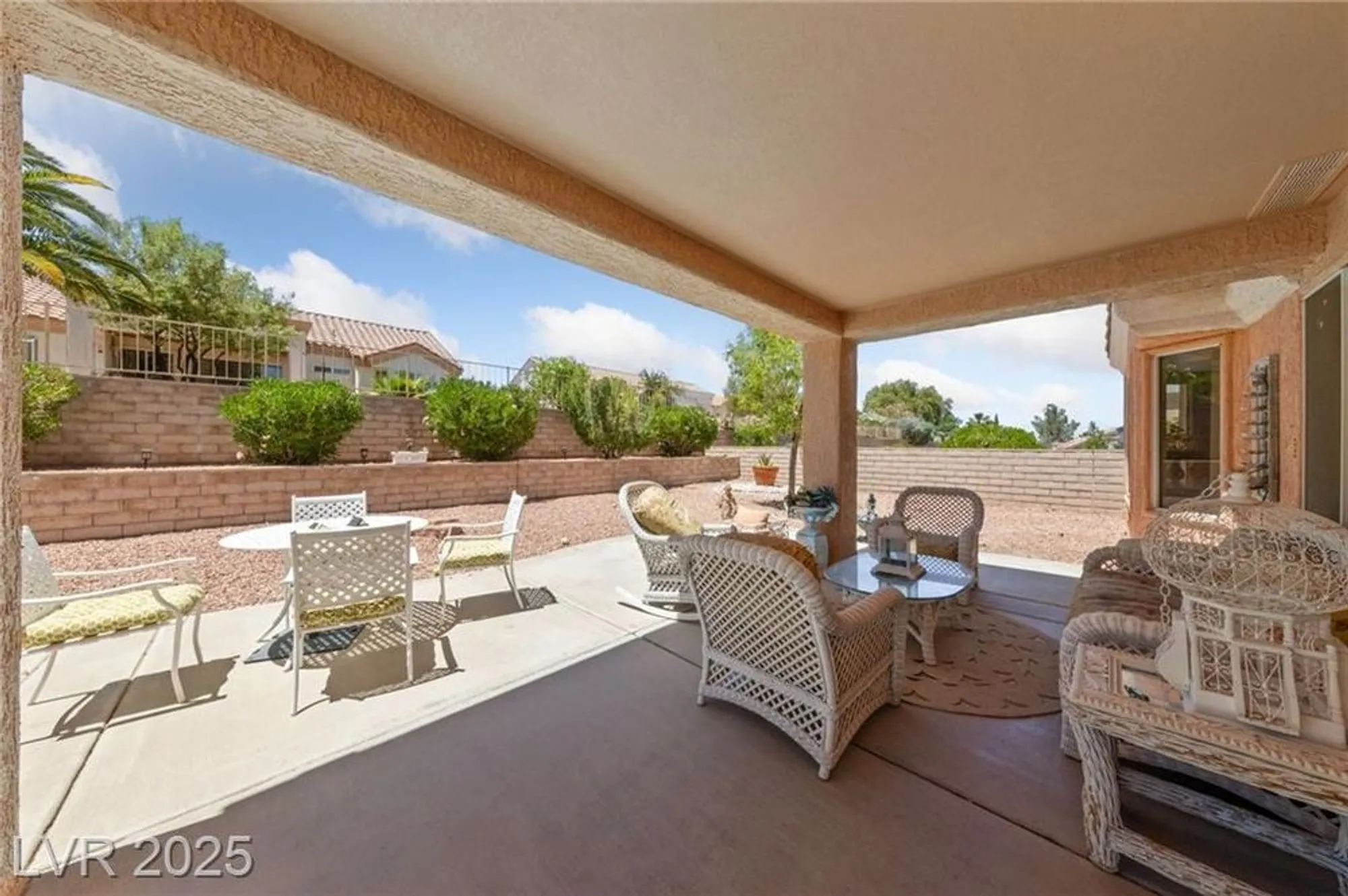Property Slideshow image 31 of 72 | 2925 lotus hill dr, Las Vegas, NV, 89134