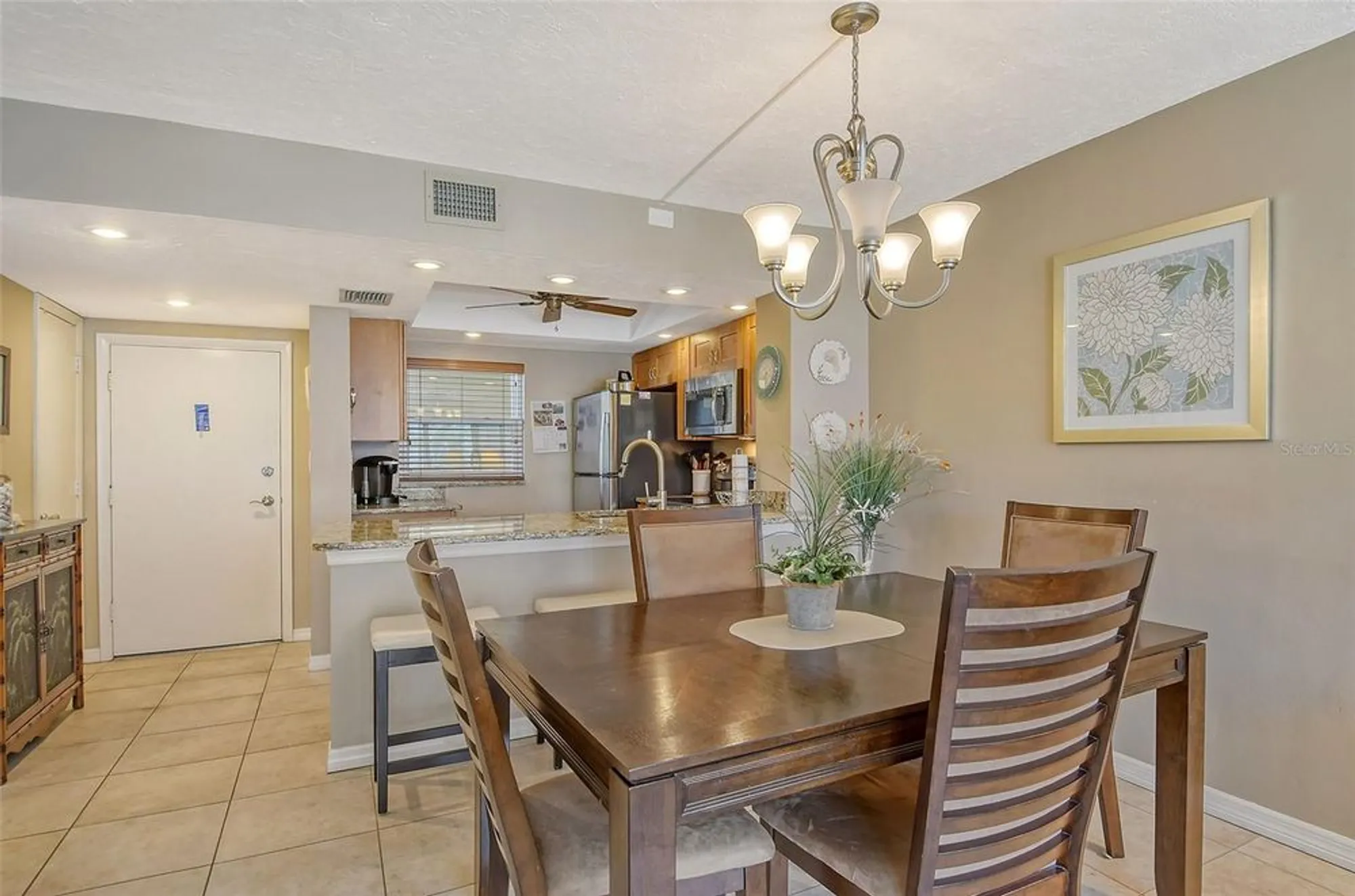 Property Slideshow image 9 of 90 | 1300 n portofino dr apt 305, Sarasota, FL, 34242