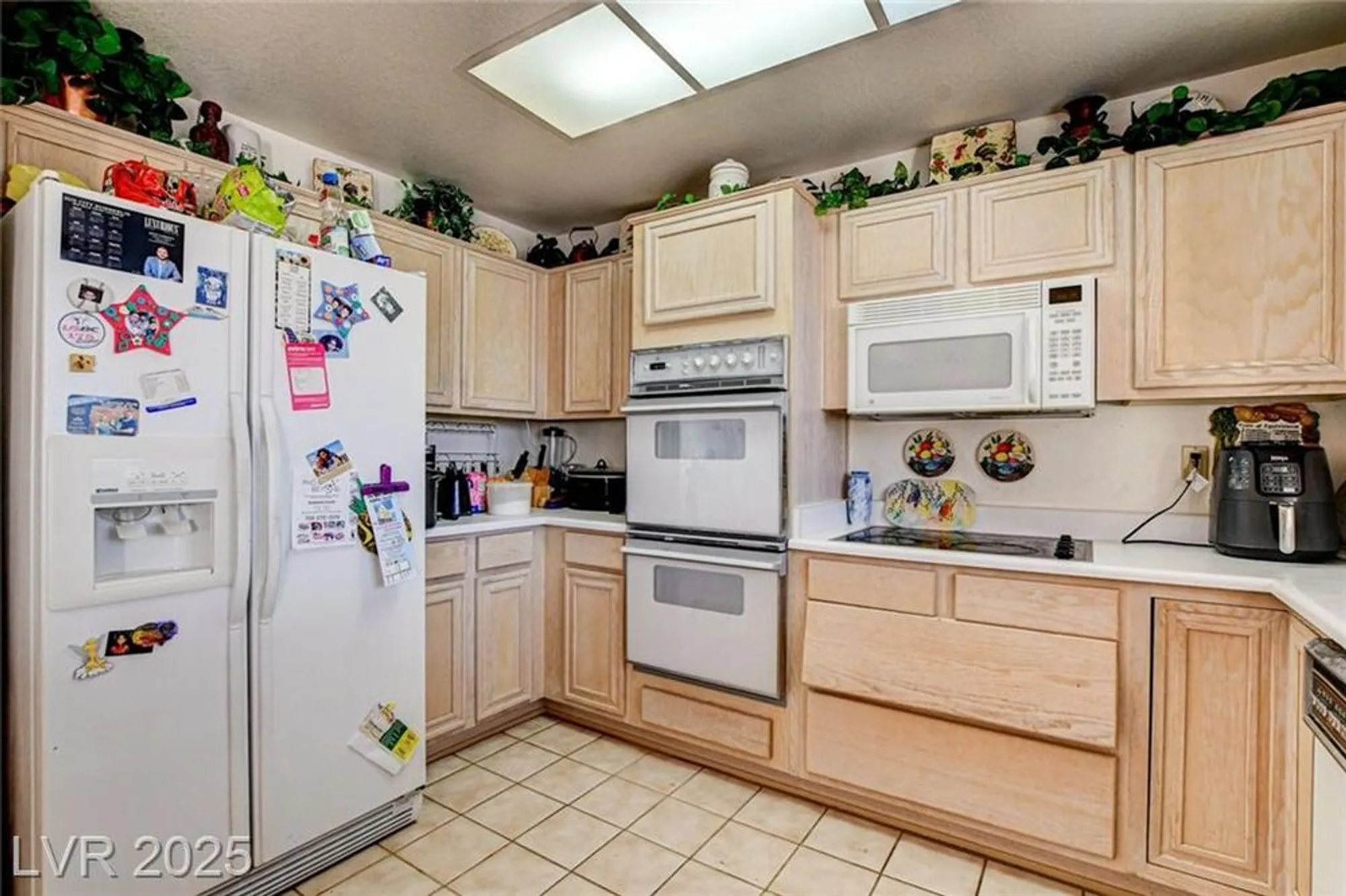 Property Slideshow image 28 of 48 | 8844 sunny mead ct, Las Vegas, NV, 89134