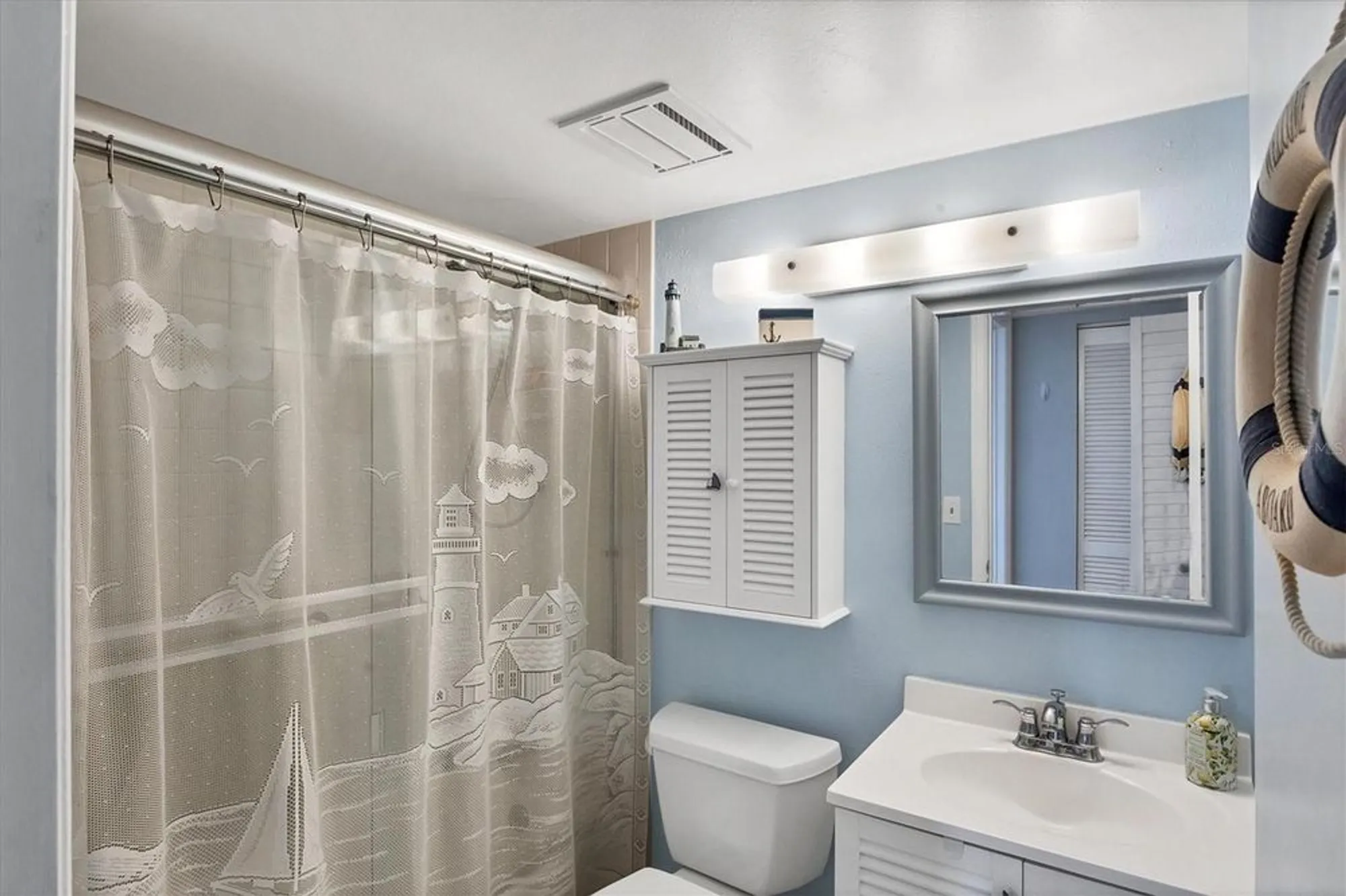 Property Slideshow image 25 of 49 | 404 cerromar cir 308, Venice, FL, 34293
