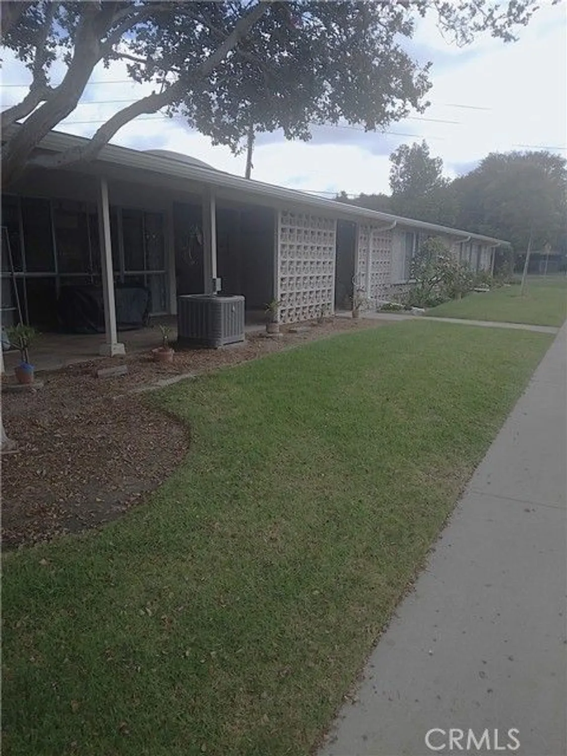 Property Slideshow image 2 of 23 | 13061 del monte dr, Seal Beach, CA, 90740