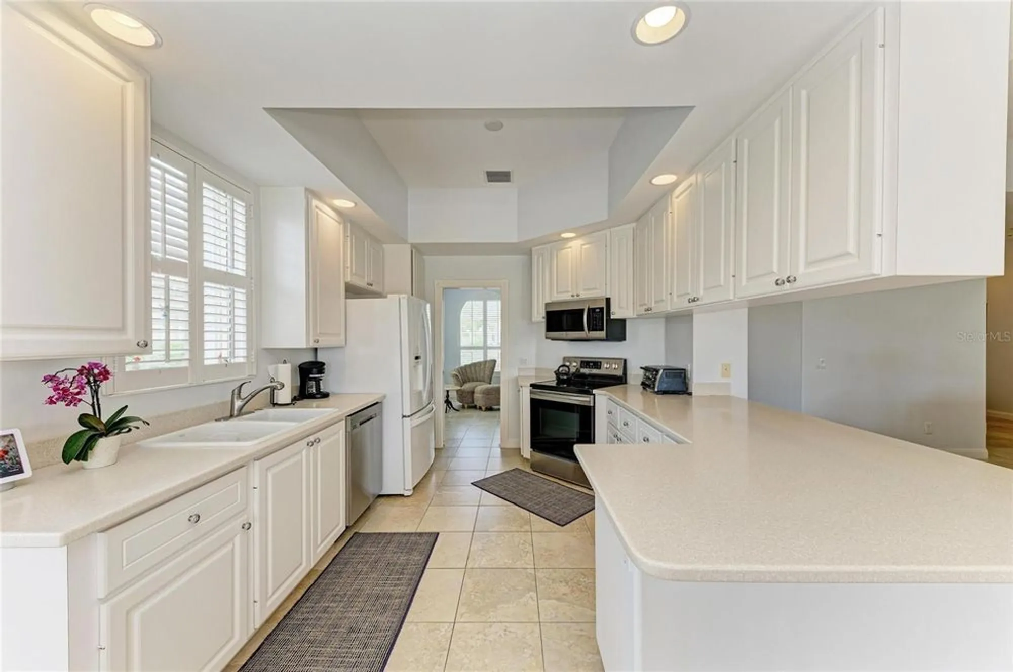 Property Slideshow image 14 of 65 | 5827 benevento dr, Sarasota, FL, 34238