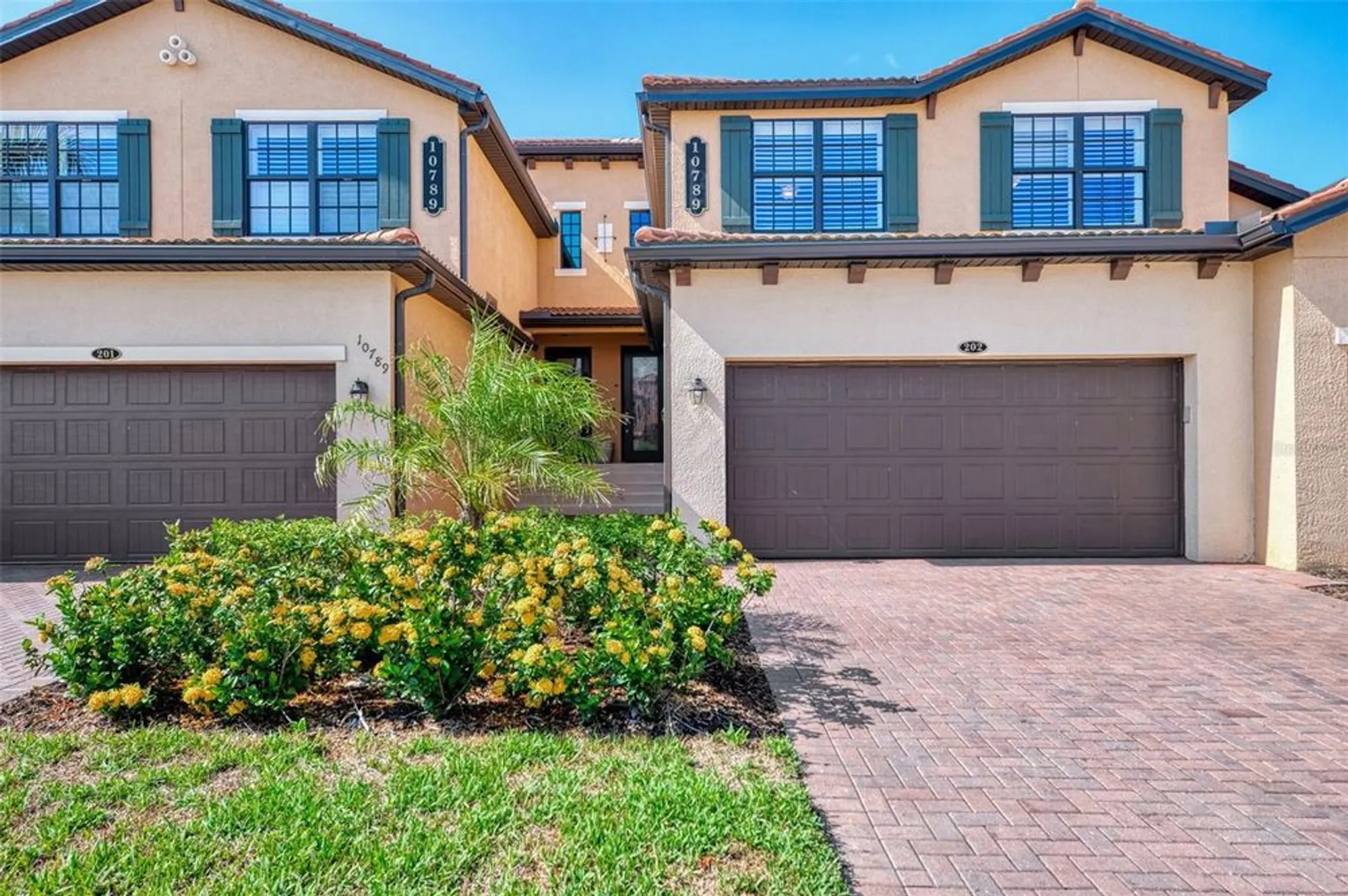 Property Slideshow image 6 of 96 | 10789 tarflower dr 202, Venice, FL, 34293