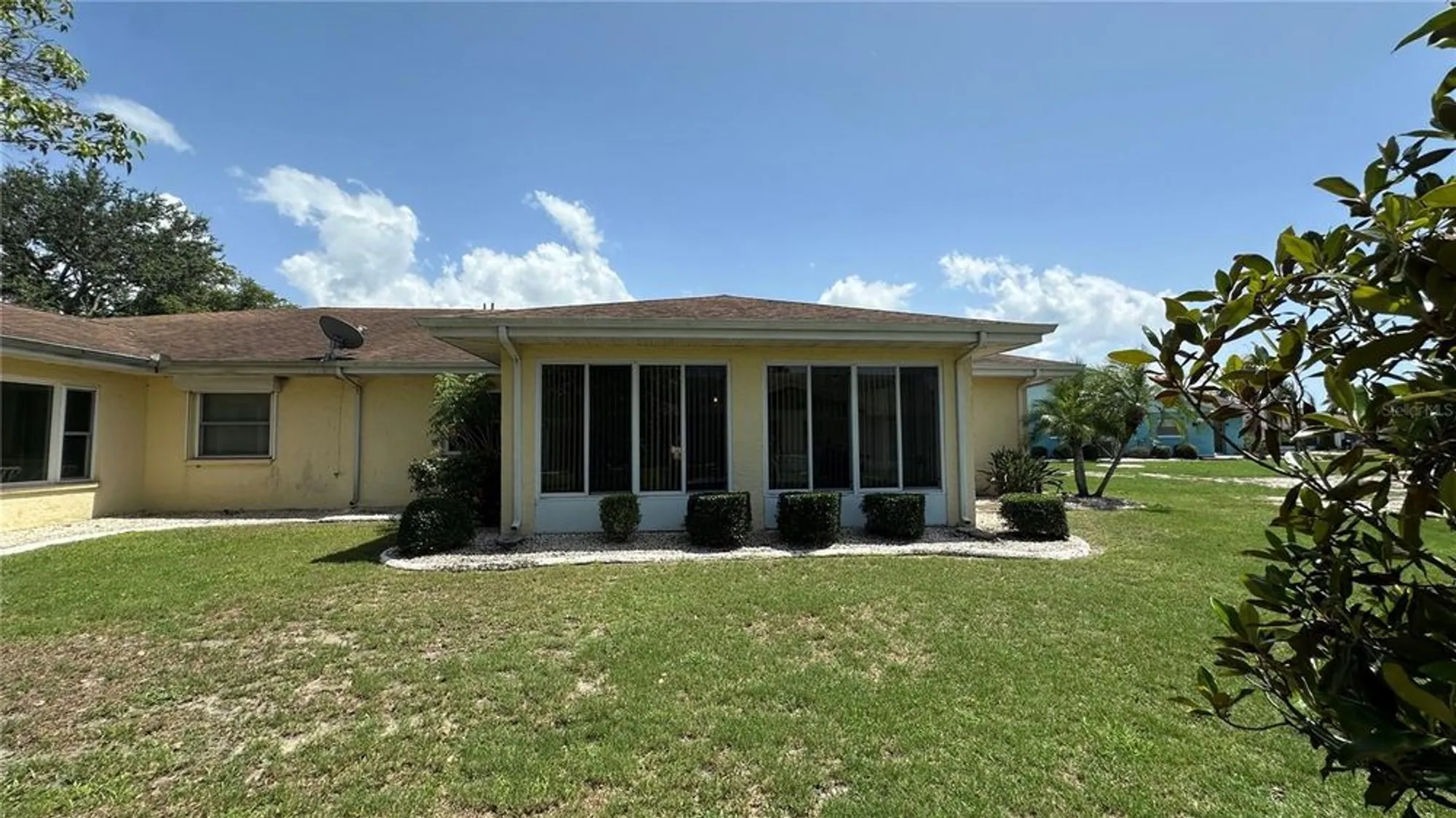 Property Slideshow image 16 of 20 | 205 strongbow ct, Sun City Center, FL, 33573