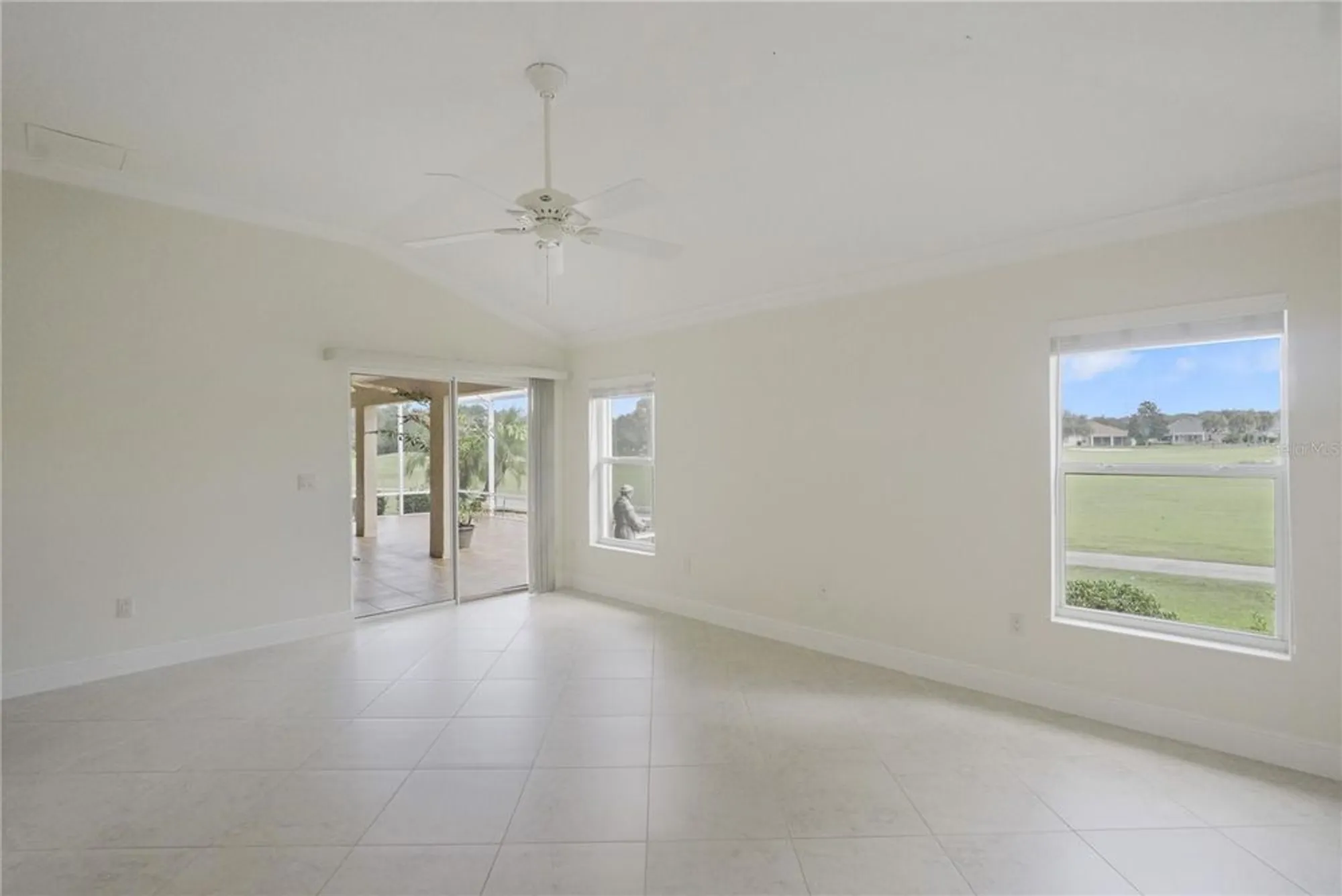 Property Slideshow image 23 of 44 | 445 society hill cir, The Villages, FL, 32162