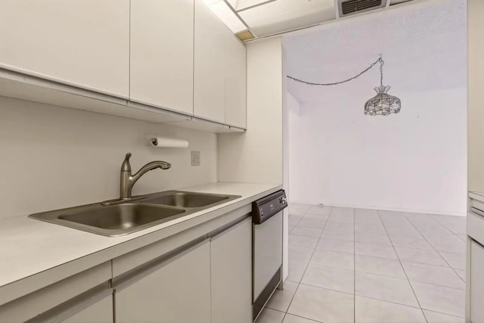 Property Slideshow image 4 of 32 | 3401 bimini ln h1, Coconut Creek, FL, 33066