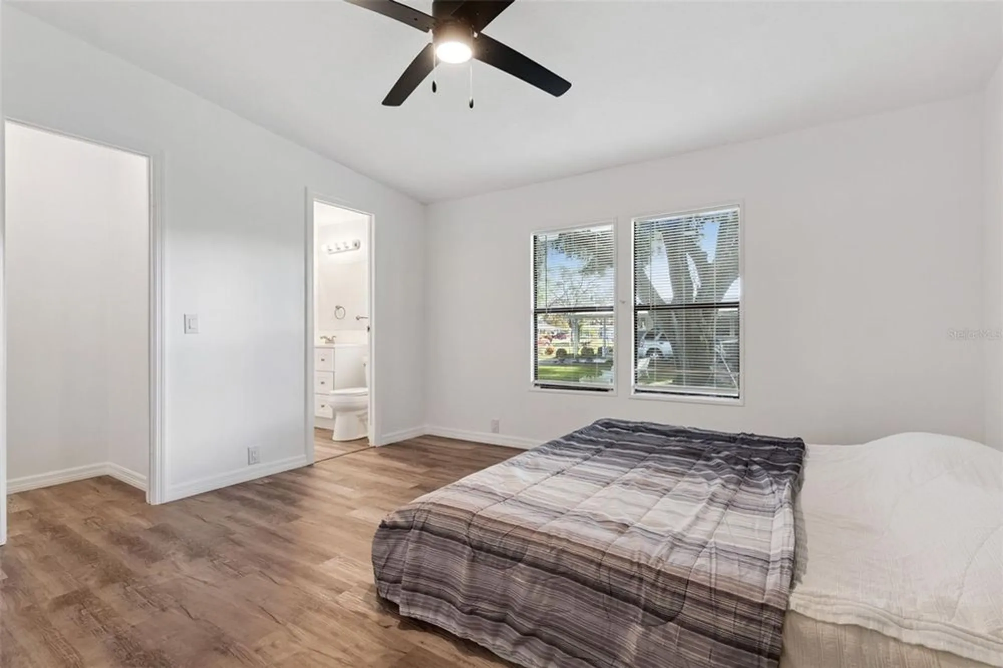 Property Slideshow image 11 of 42 | 24802 pine hl, Leesburg, FL, 34748