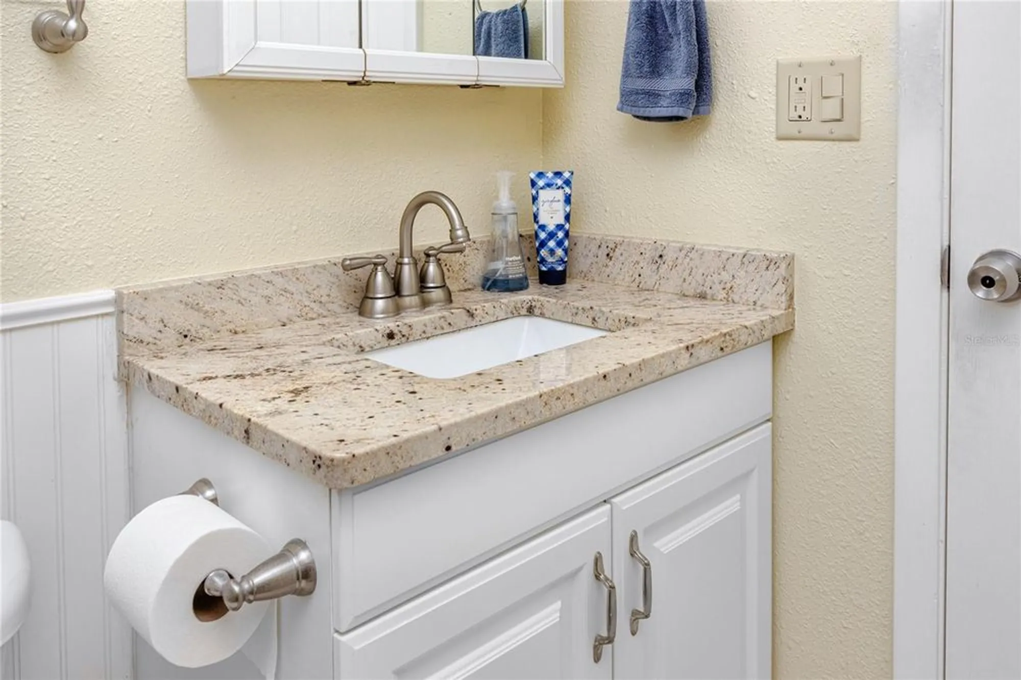 Property Slideshow image 29 of 59 | 7645 sun island dr 304, South Pasadena, FL, 33707