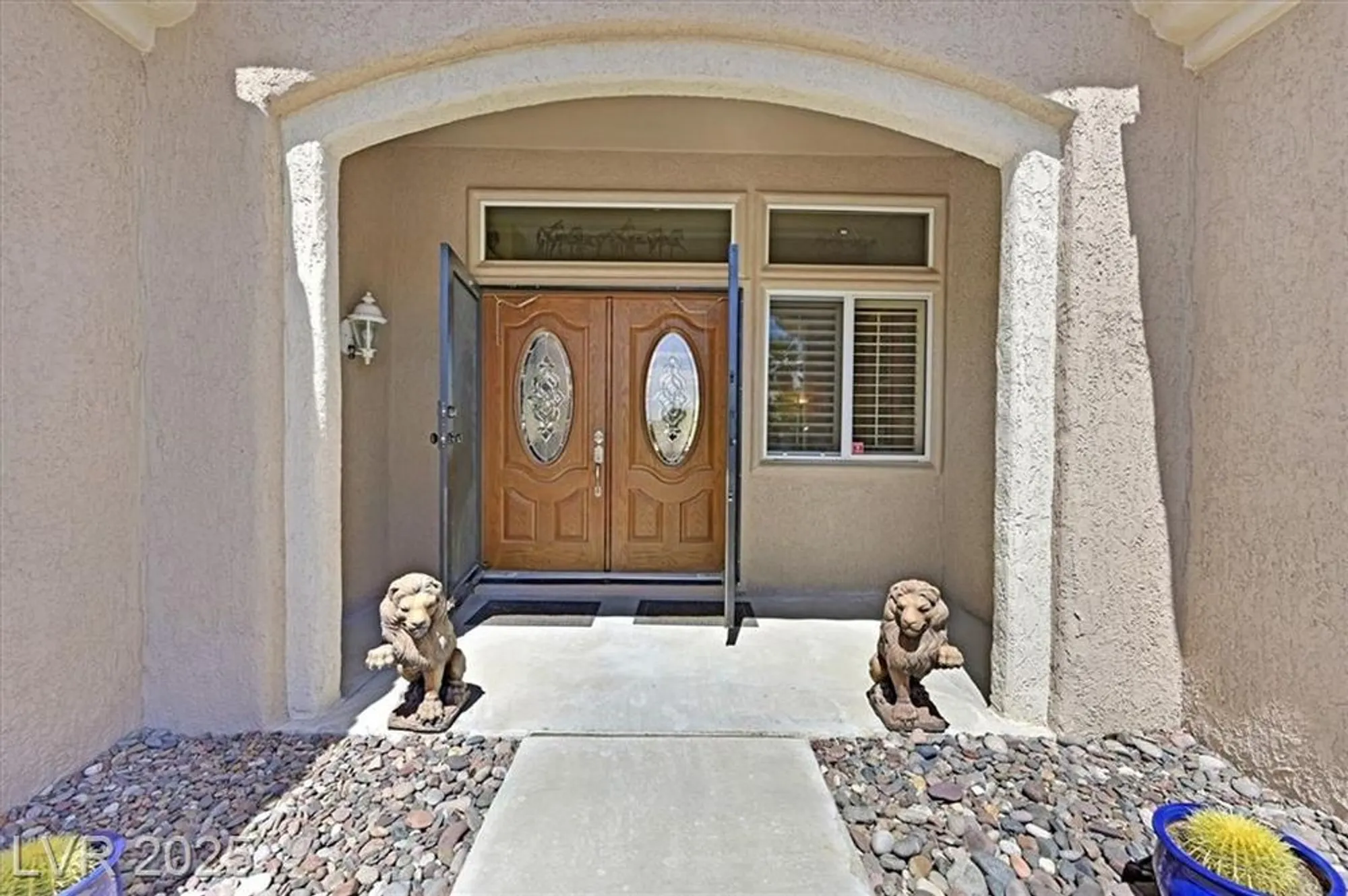 Property Slideshow image 2 of 46 | 2621 hanging rock dr, Las Vegas, NV, 89134