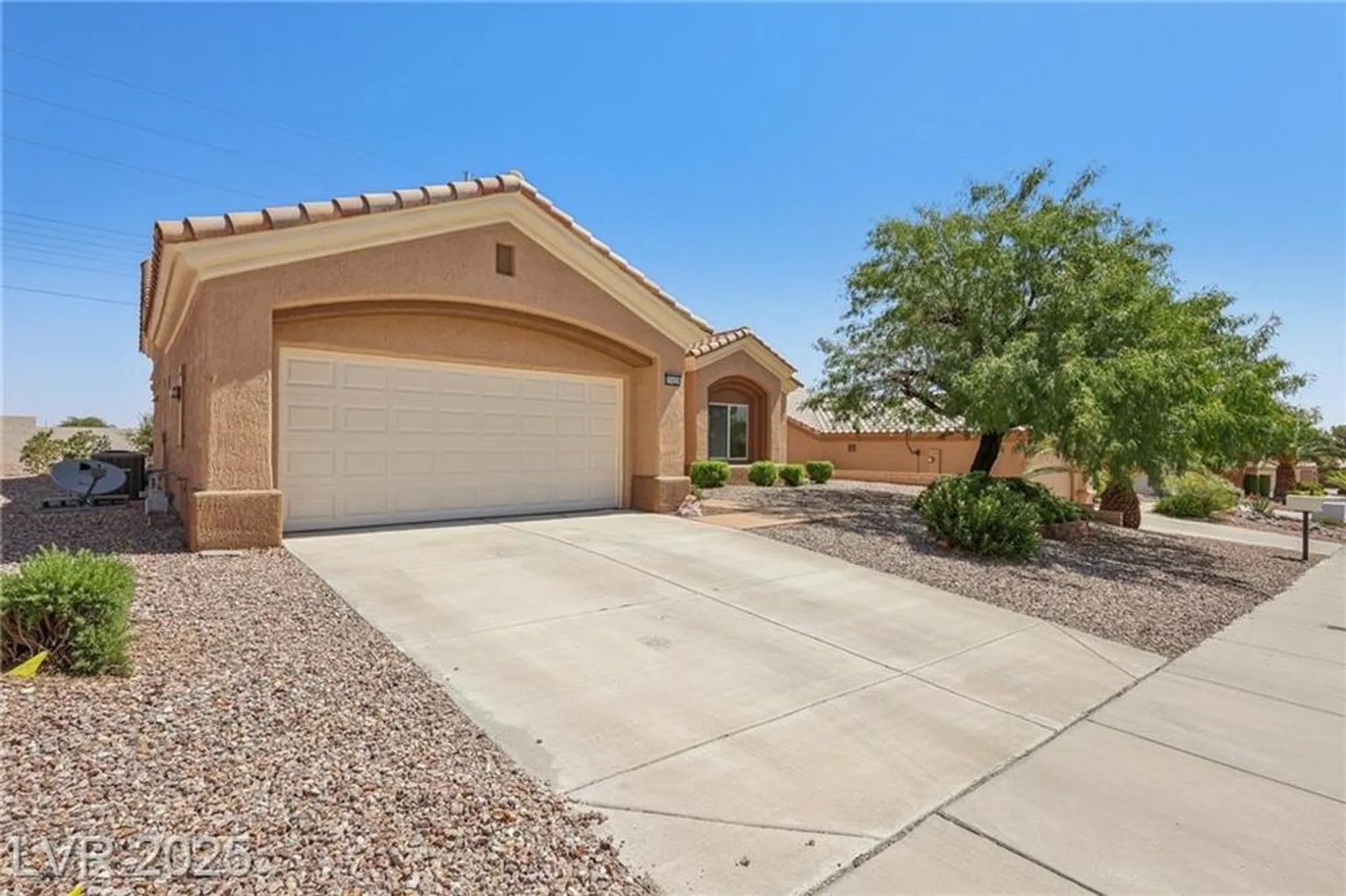 Property Slideshow image 1 of 56 | 10428 villa ridge dr, Las Vegas, NV, 89134