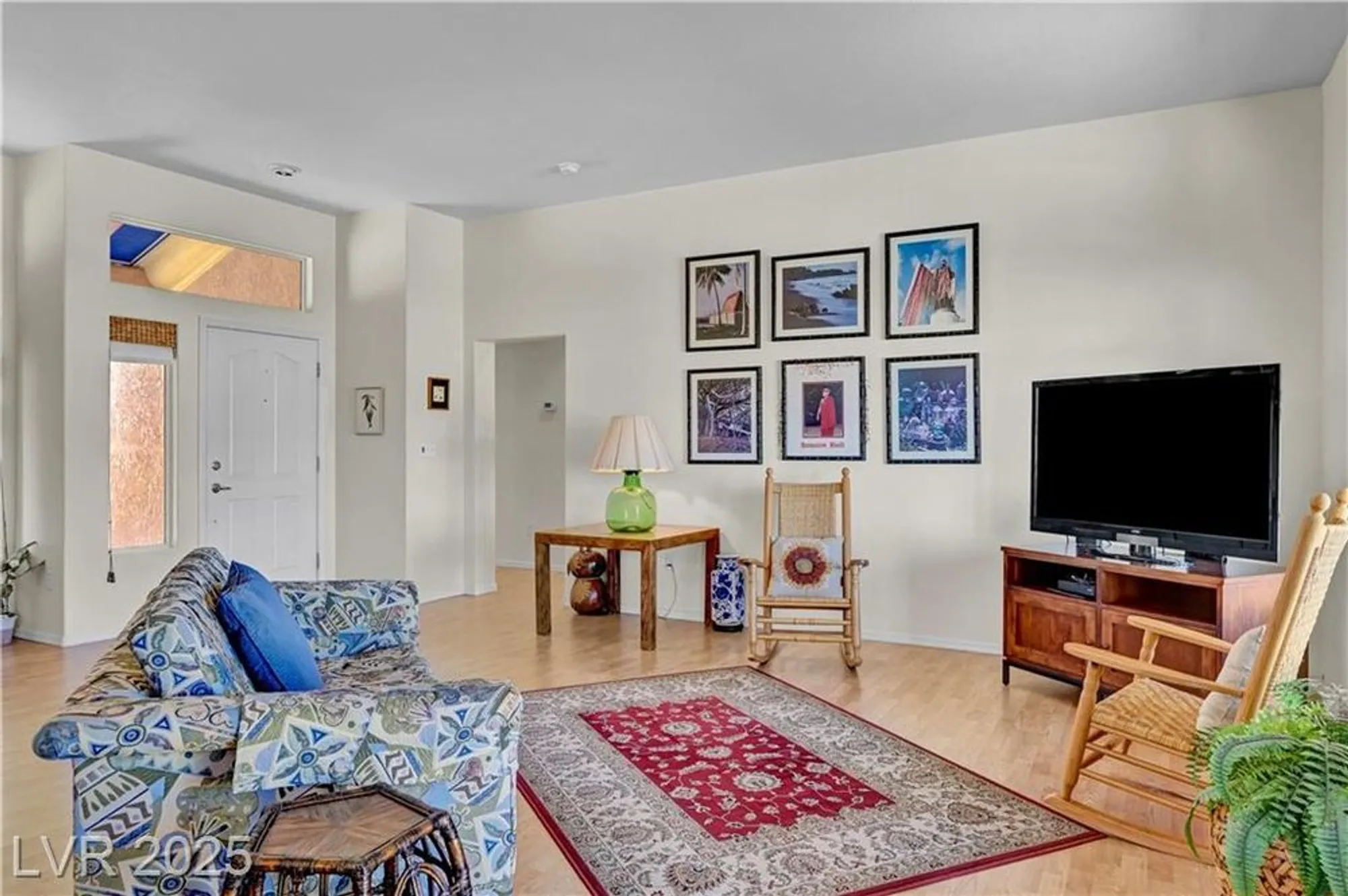 Property Slideshow image 10 of 78 | 10020 villa ridge dr, Las Vegas, NV, 89134