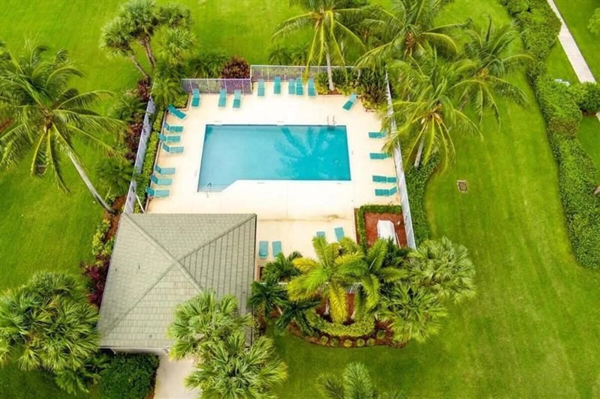 Property Slideshow image 8 of 22 | 806 sw rocky bayou ter, Saint Lucie West, FL, 34986