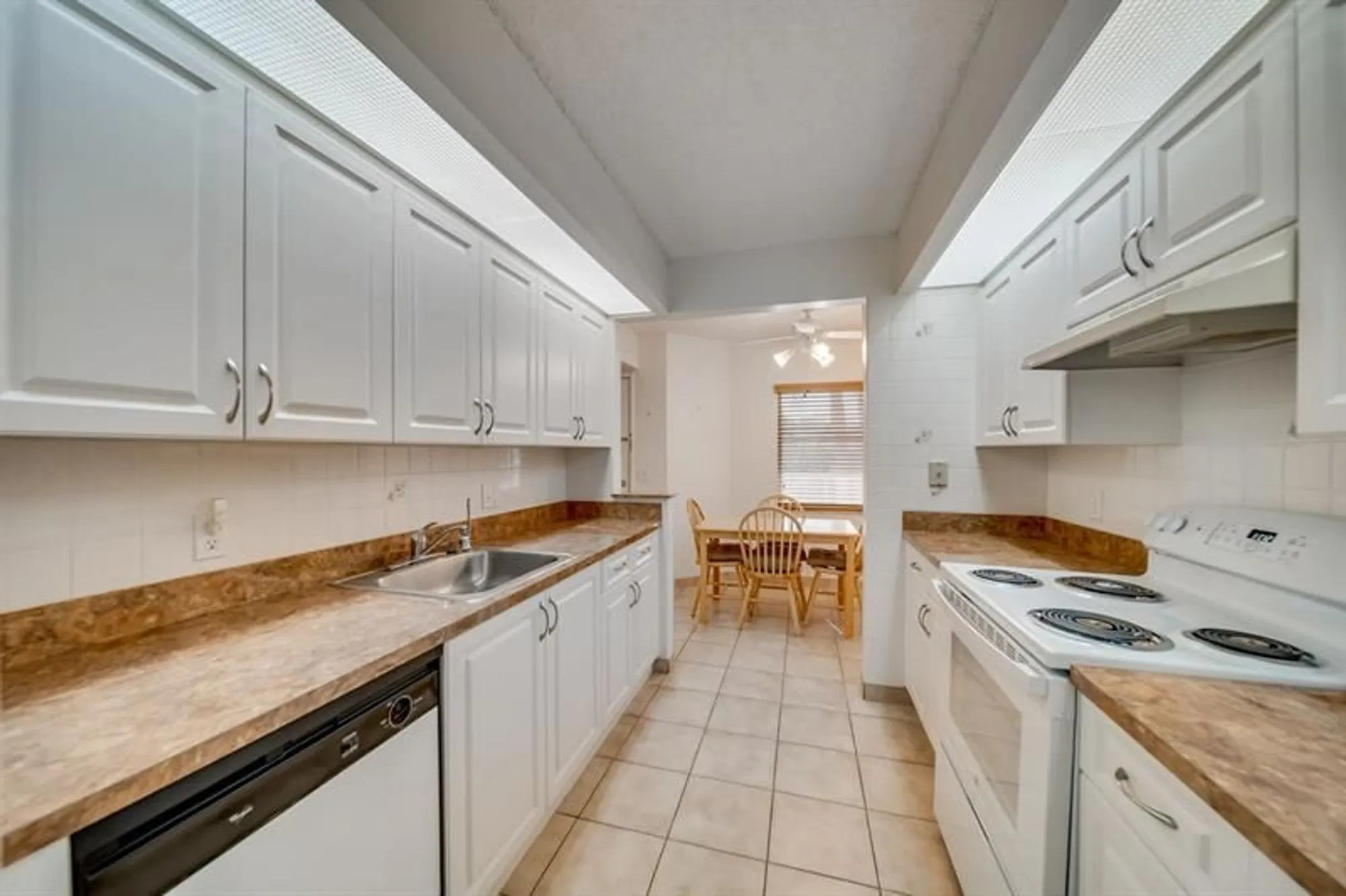 Property Slideshow image 26 of 54 | 13105 sw 16th ct 209l, Pembroke Pines, FL, 33027