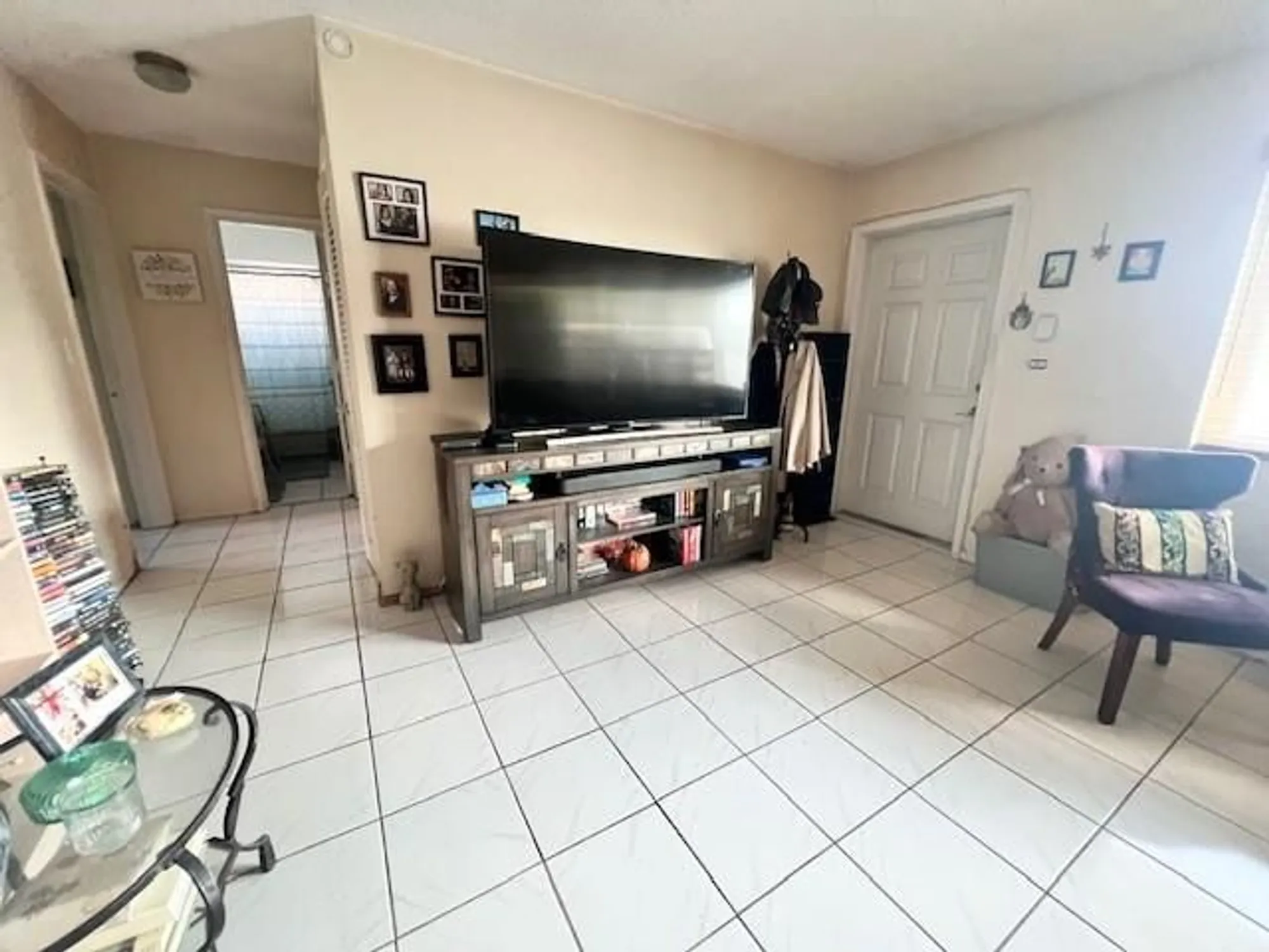 Property Slideshow image 3 of 5 | 4503 nw 47th ct, Tamarac, FL, 33319