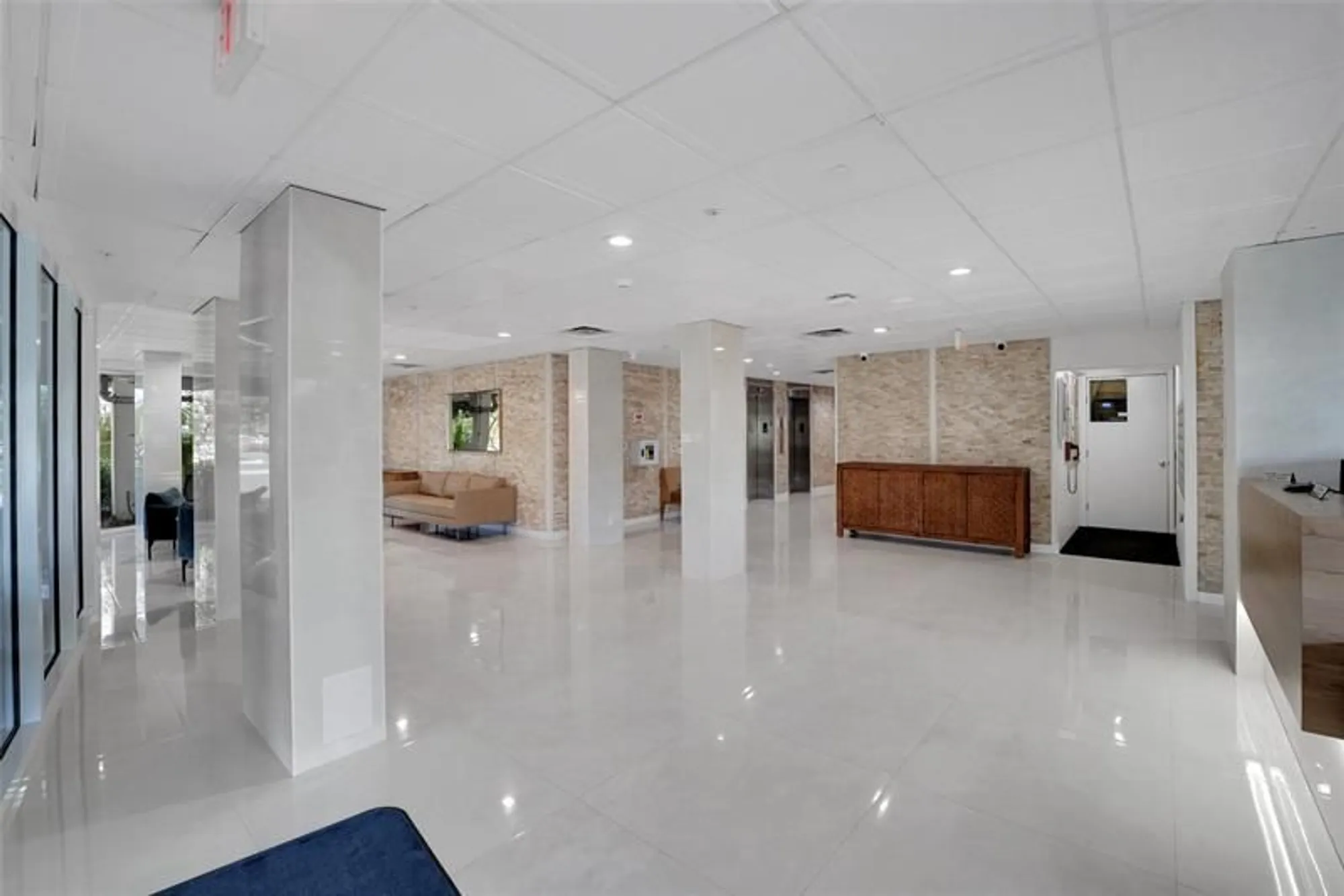 Property Slideshow image 43 of 45 | 3200 ne 36th st 319, Fort Lauderdale, FL, 33308