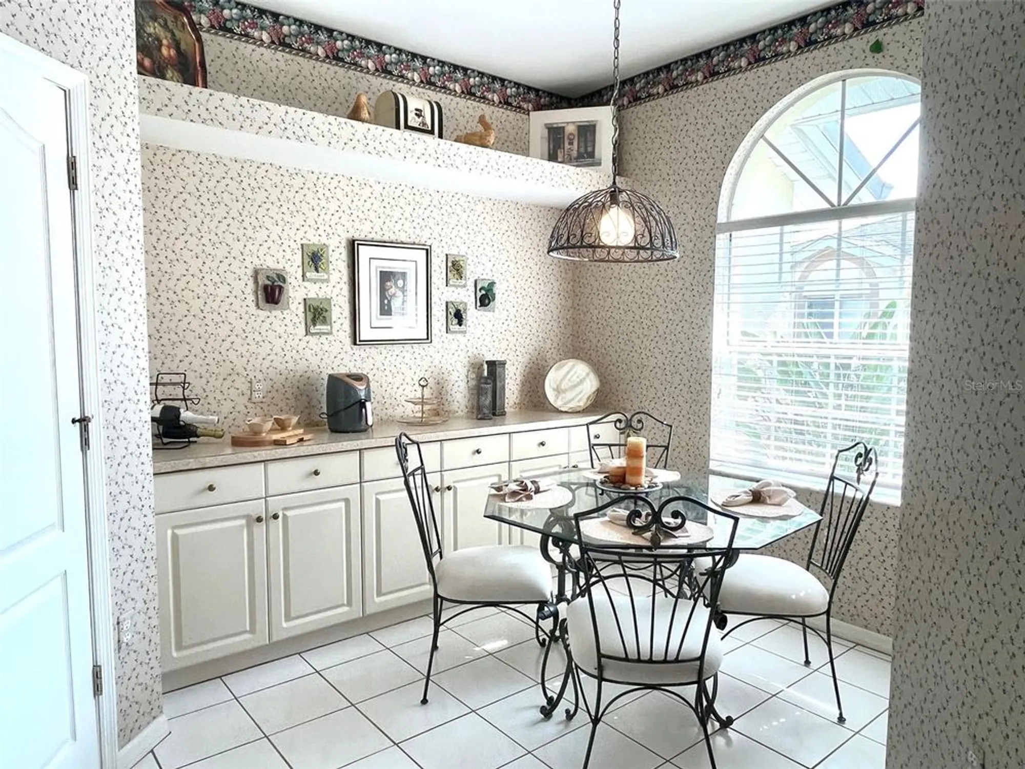 Property Slideshow image 8 of 57 | 5712 cottonwood st, Bradenton, FL, 34203