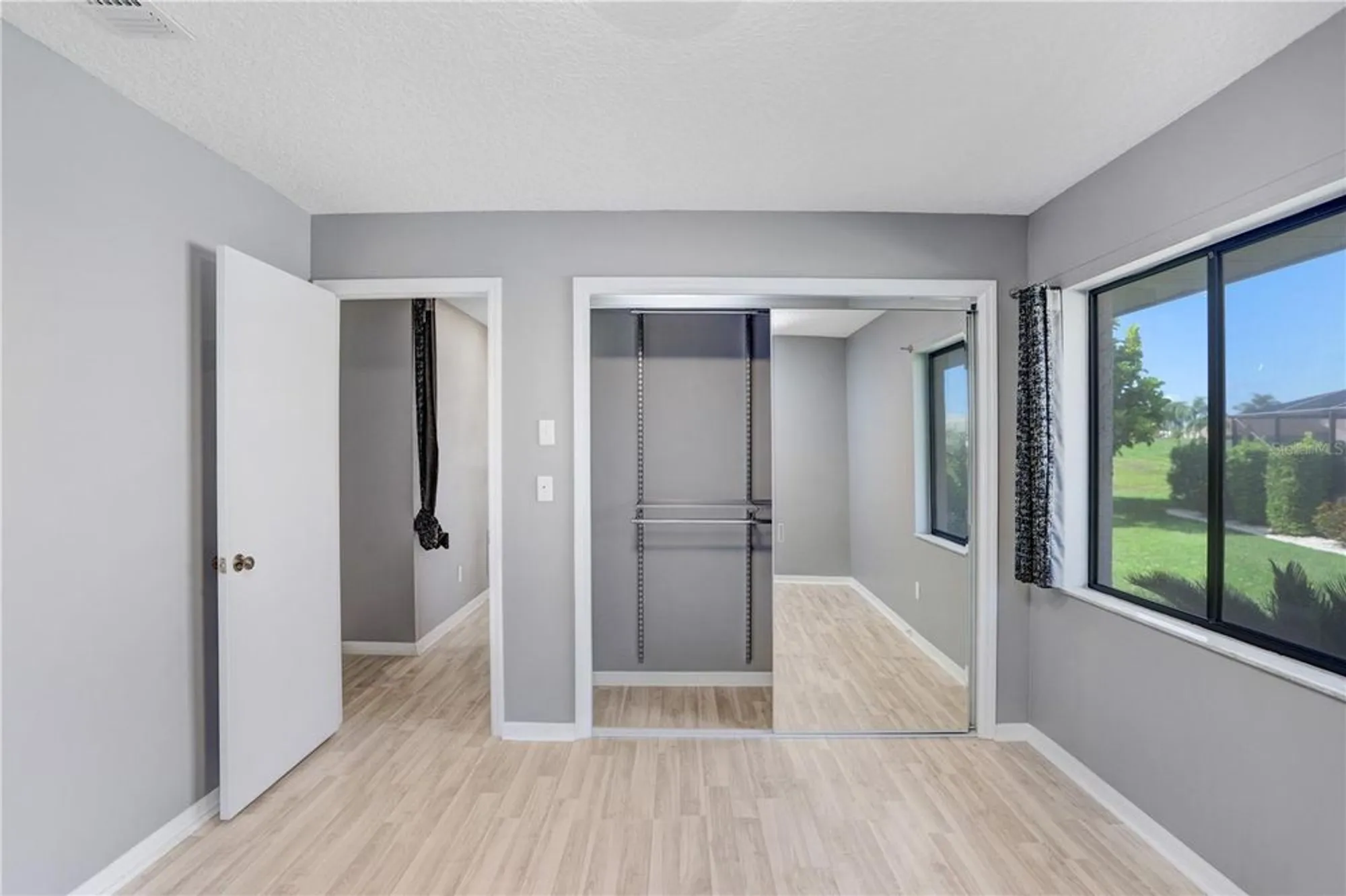 Property Slideshow image 15 of 31 | 1826 wolf laurel dr, Sun City Center, FL, 33573