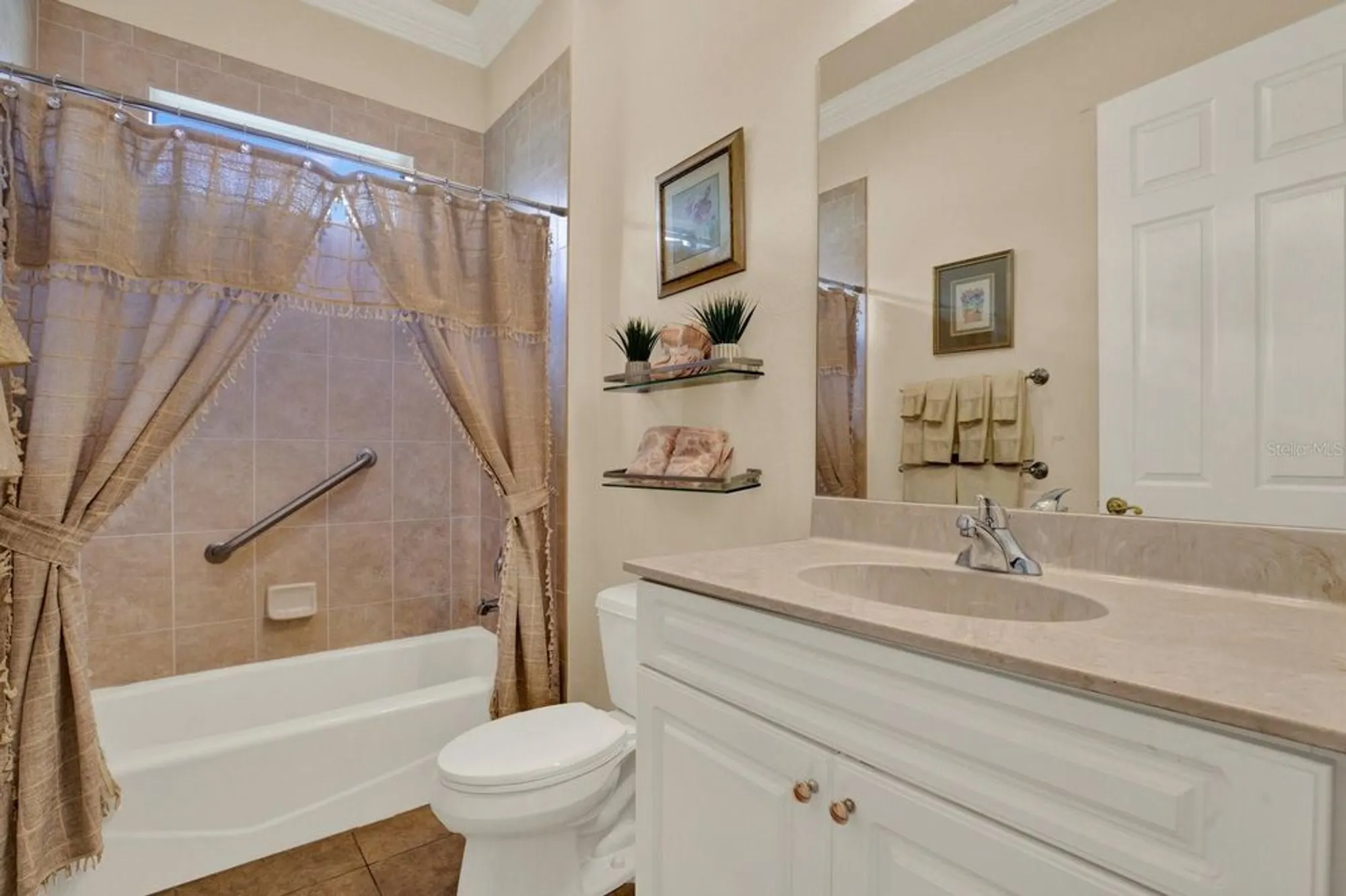 Property Slideshow image 16 of 27 | 9121 bonnie cove dr, Weeki Wachee, FL, 34613
