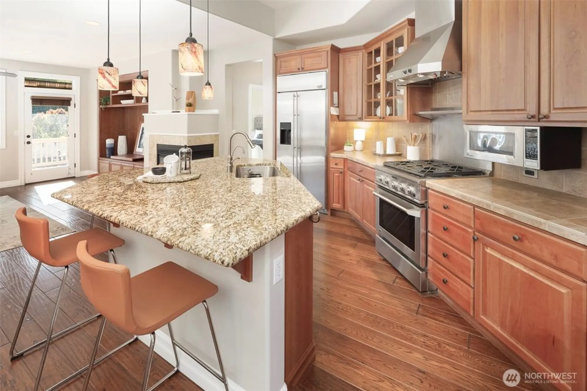 Property Slideshow image 9 of 29 | 13507 adair creek way, Redmond, WA, 98053