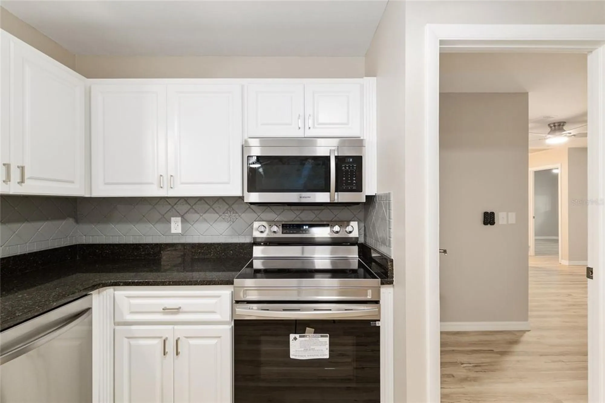 Property Slideshow image 14 of 43 | 8681 sw 93rd pl b, Ocala, FL, 34481