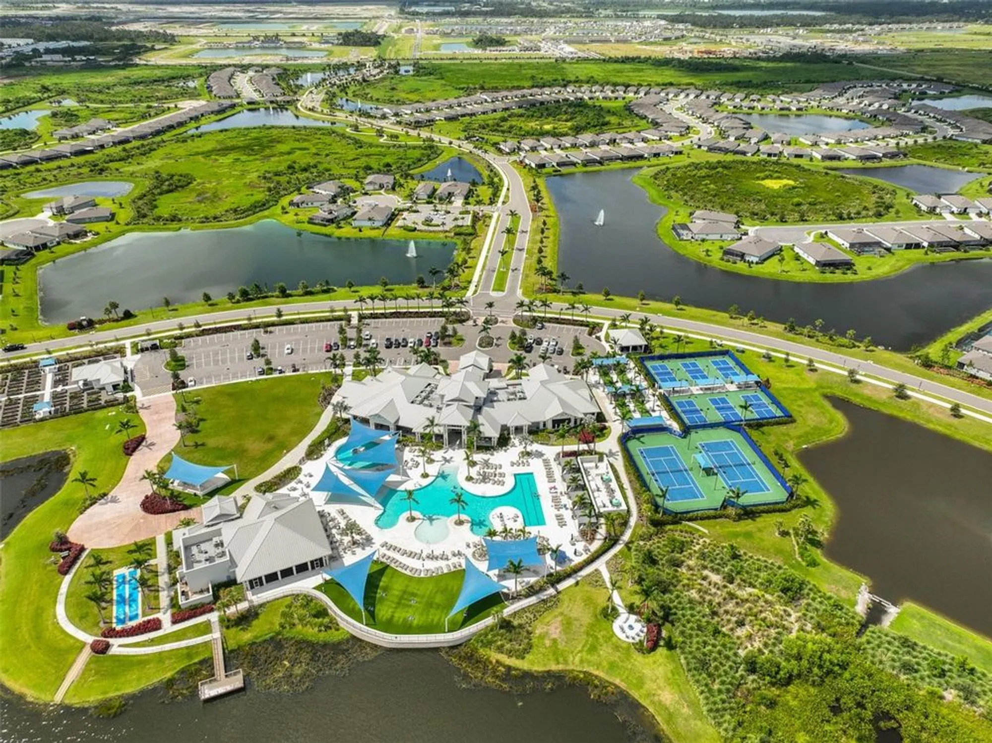 Property Slideshow image 49 of 87 | 9421 shorebird ct, Parrish, FL, 34219