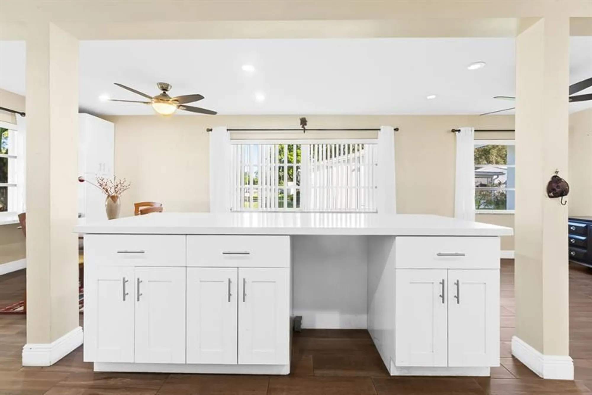 Property Slideshow image 13 of 34 | 8851 nw 15th st, Plantation, FL, 33322