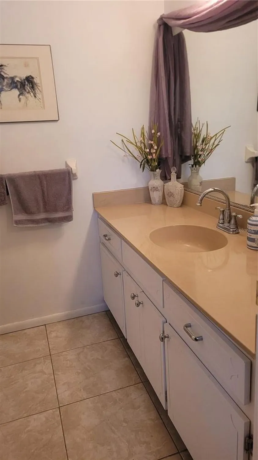 Property Slideshow image 9 of 22 | 5969 terrace park dr n unit 305, St Petersburg, FL, 33709