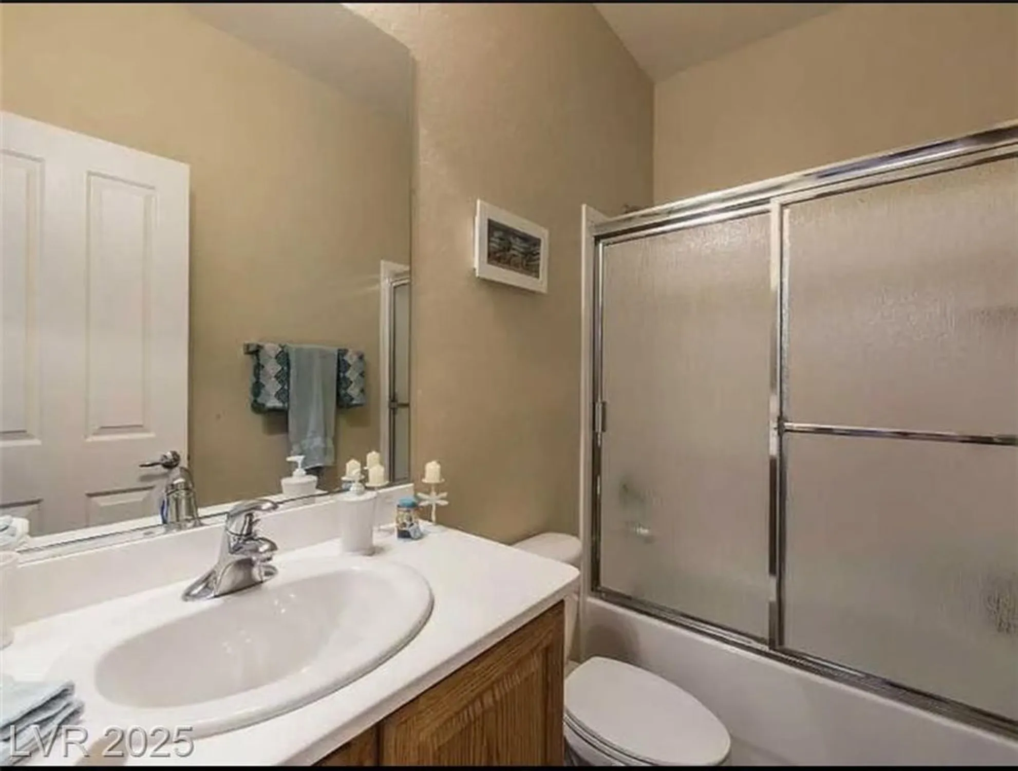 Property Slideshow image 14 of 17 | 2473 luminous stars st, Henderson, NV, 89044