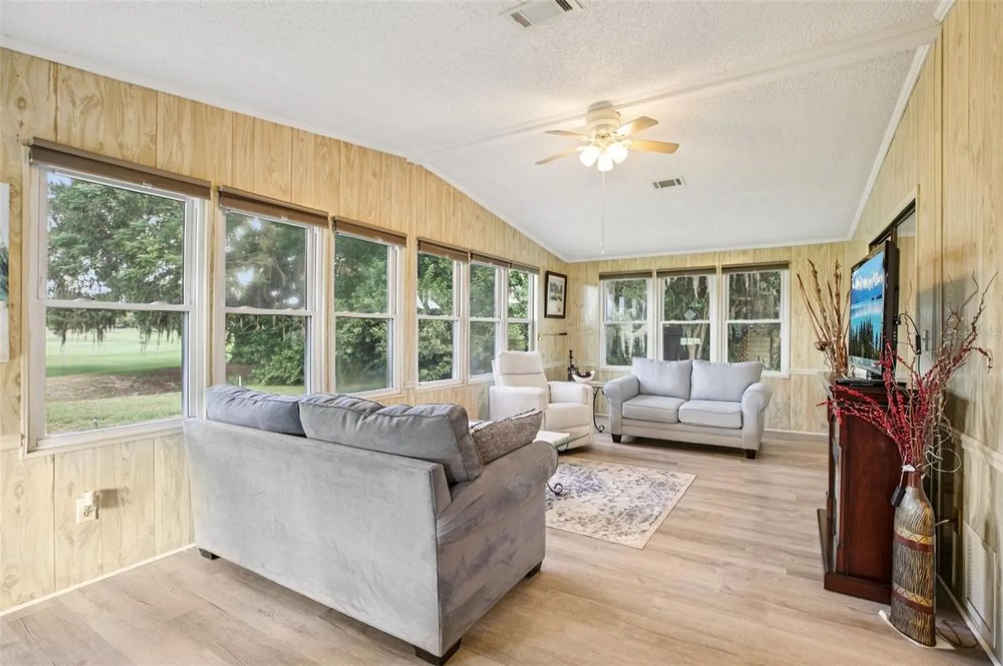 Property Slideshow image 7 of 31 | 1707 lilly ln, The Villages, FL, 32159