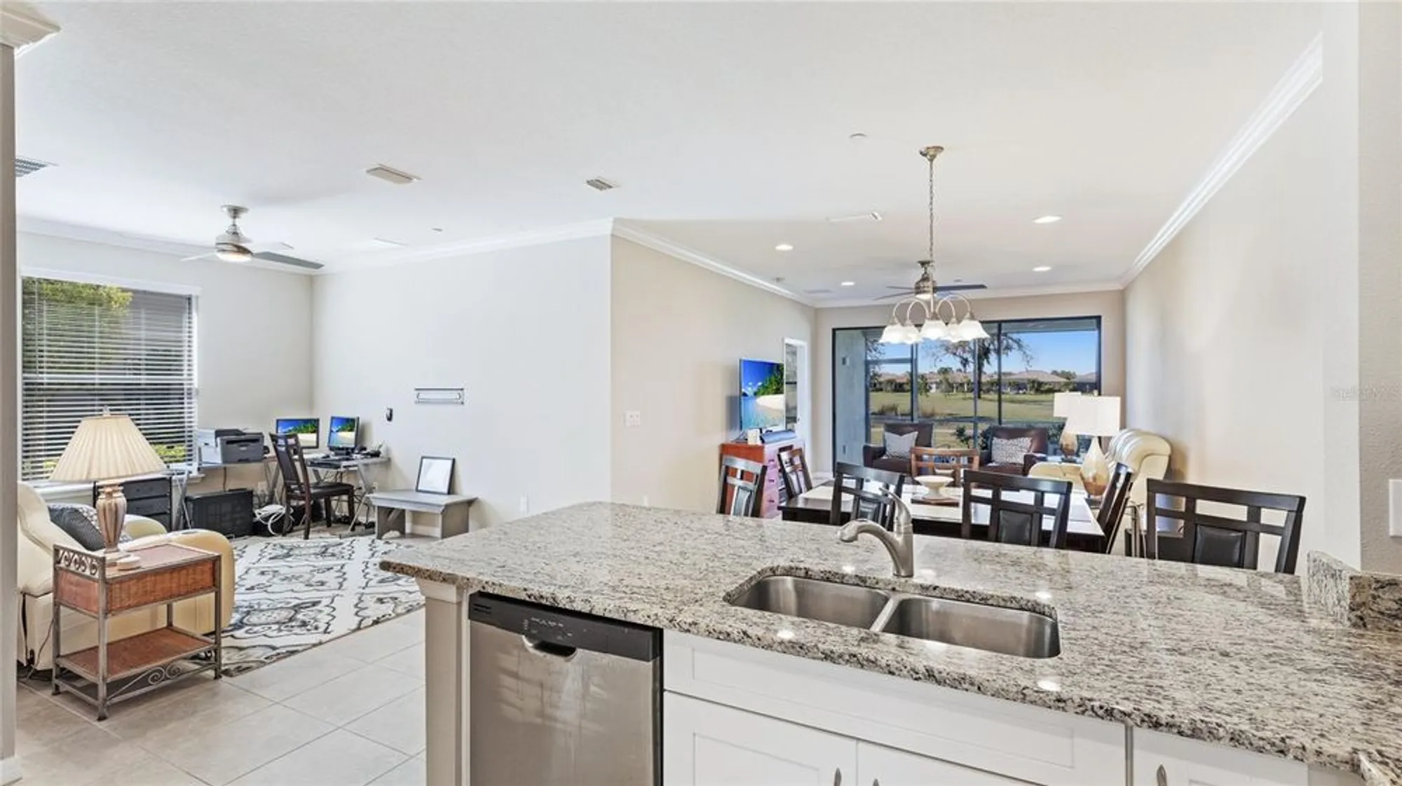 Property Slideshow image 11 of 77 | 13719 messina loop unit 101, Lakewood Ranch, FL, 34211