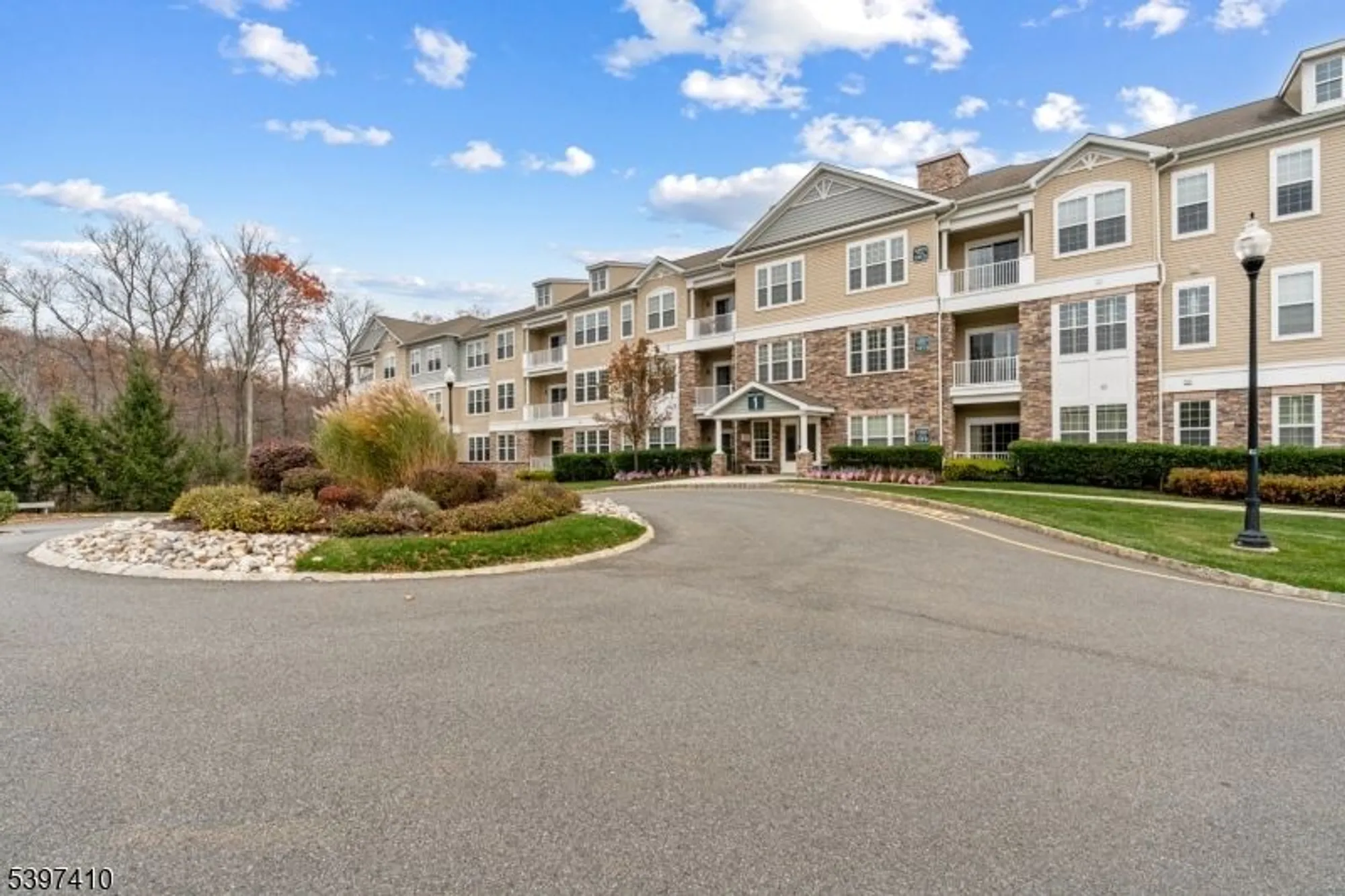 Property Slideshow image 22 of 26 | 1213 hale dr, Rockaway Twp., NJ, 07866