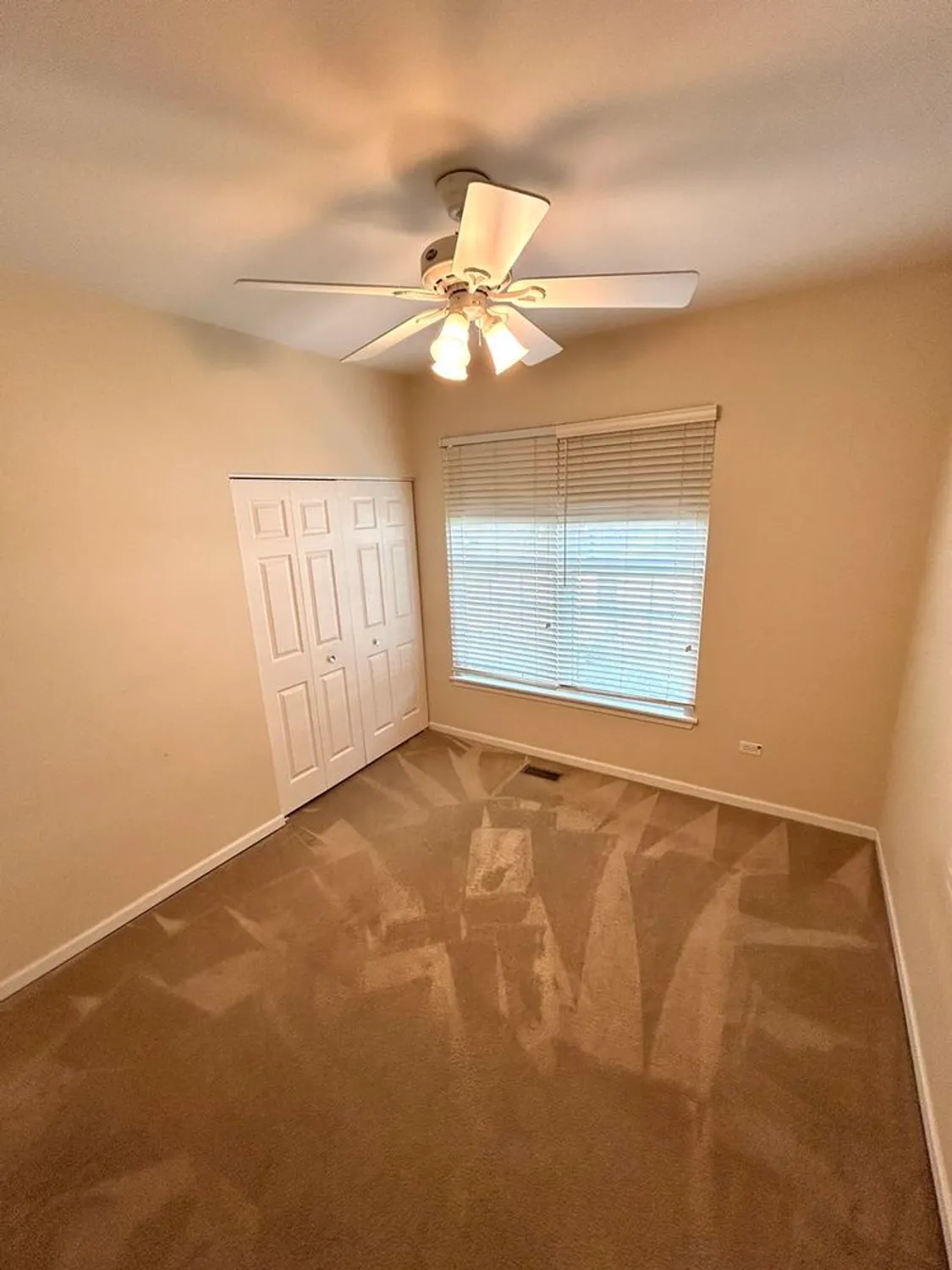 Property Slideshow image 8 of 19 | 21531 wolf lake way, Crest Hill, IL, 60403